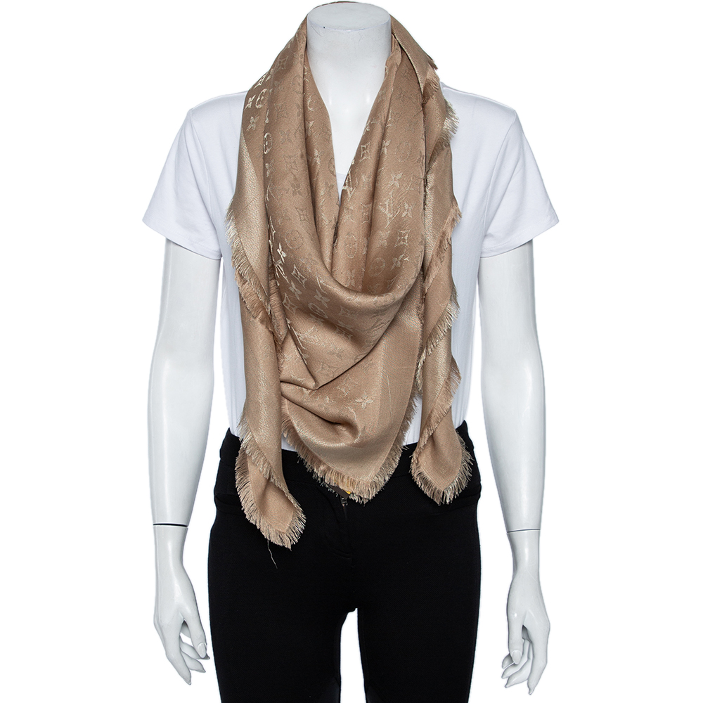 

Louis Vuitton Beige Logo Monogram Wool & Silk Shine Shawl