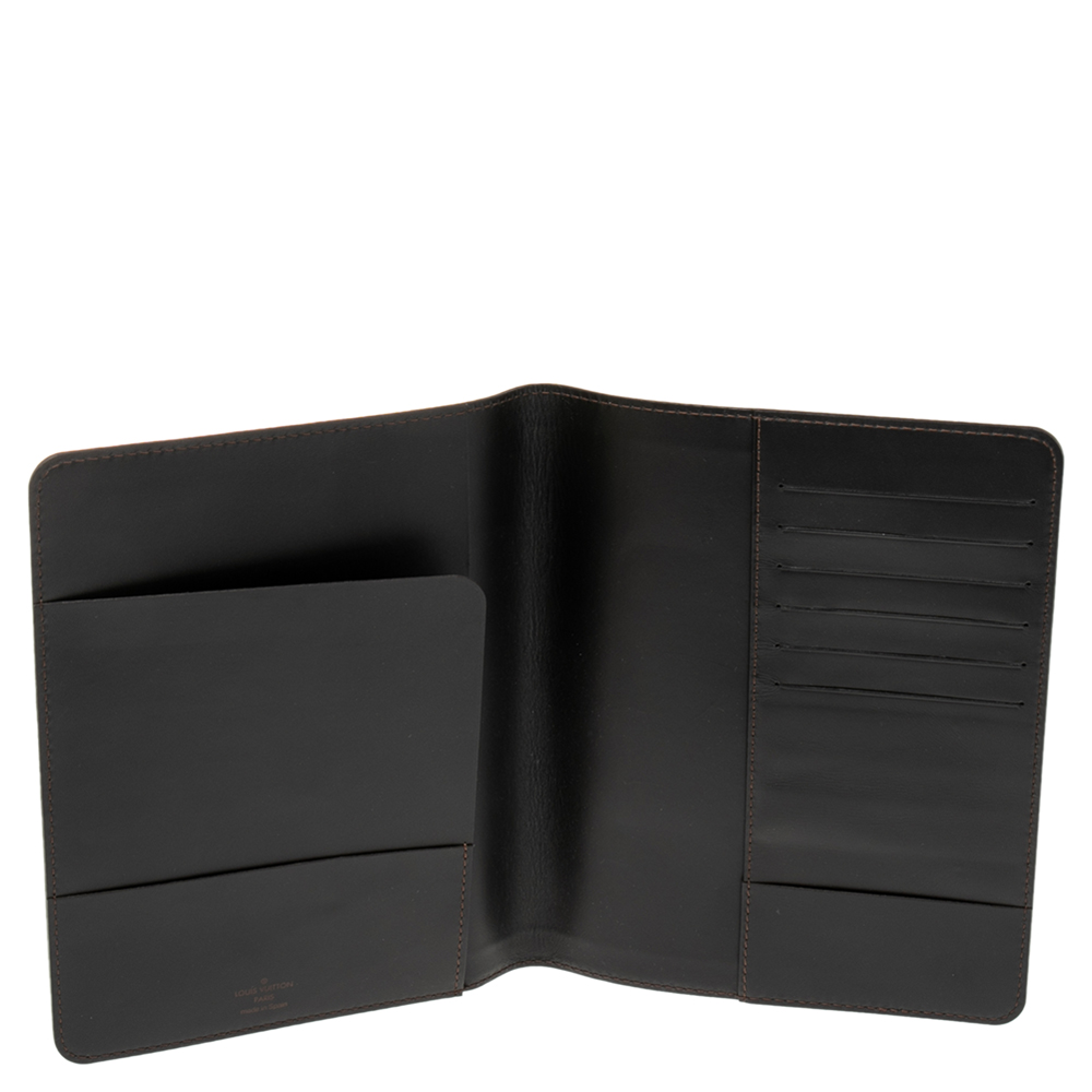 

Louis Vuitton Brown Leather Desk Agenda Cover