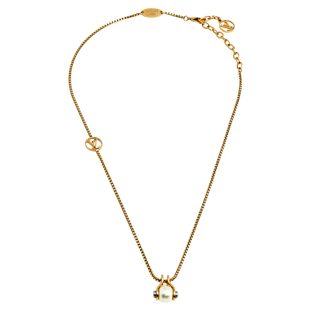 

Louis Vuitton LV Speedy Faux Pearl Gold Tone Pendant Necklace