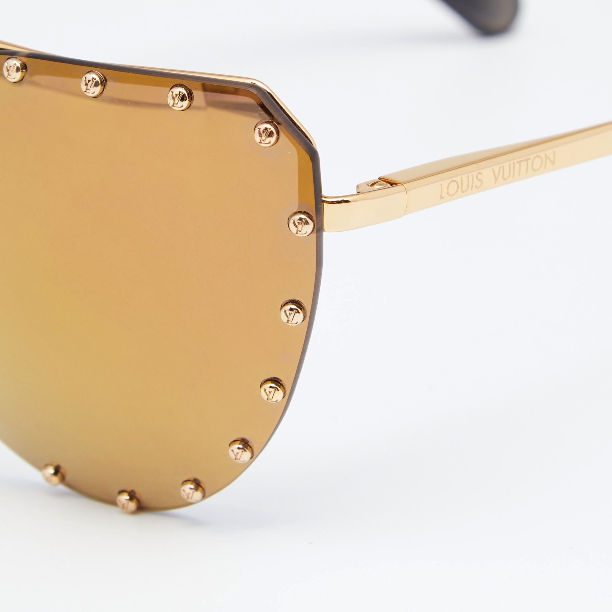 

Louis Vuitton Gold The Party Cat Eye Sunglasses