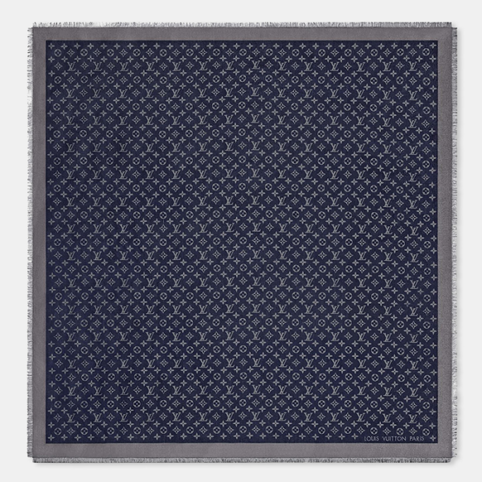 

Louis Vuitton Blue Nuit Monogram Shine Shawl