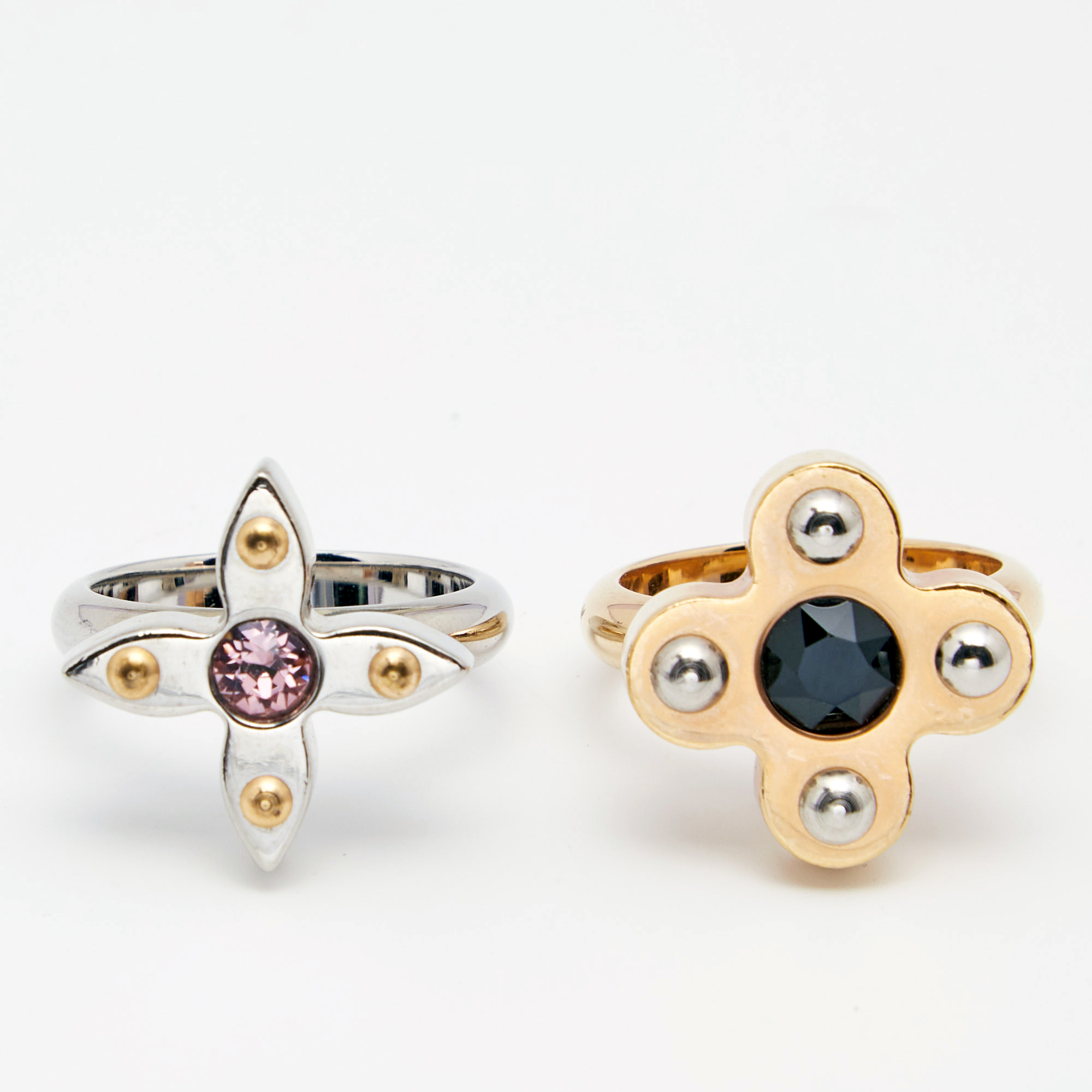 

Louis Vuitton Love Letter Timeless Ring Set Size, Multicolor