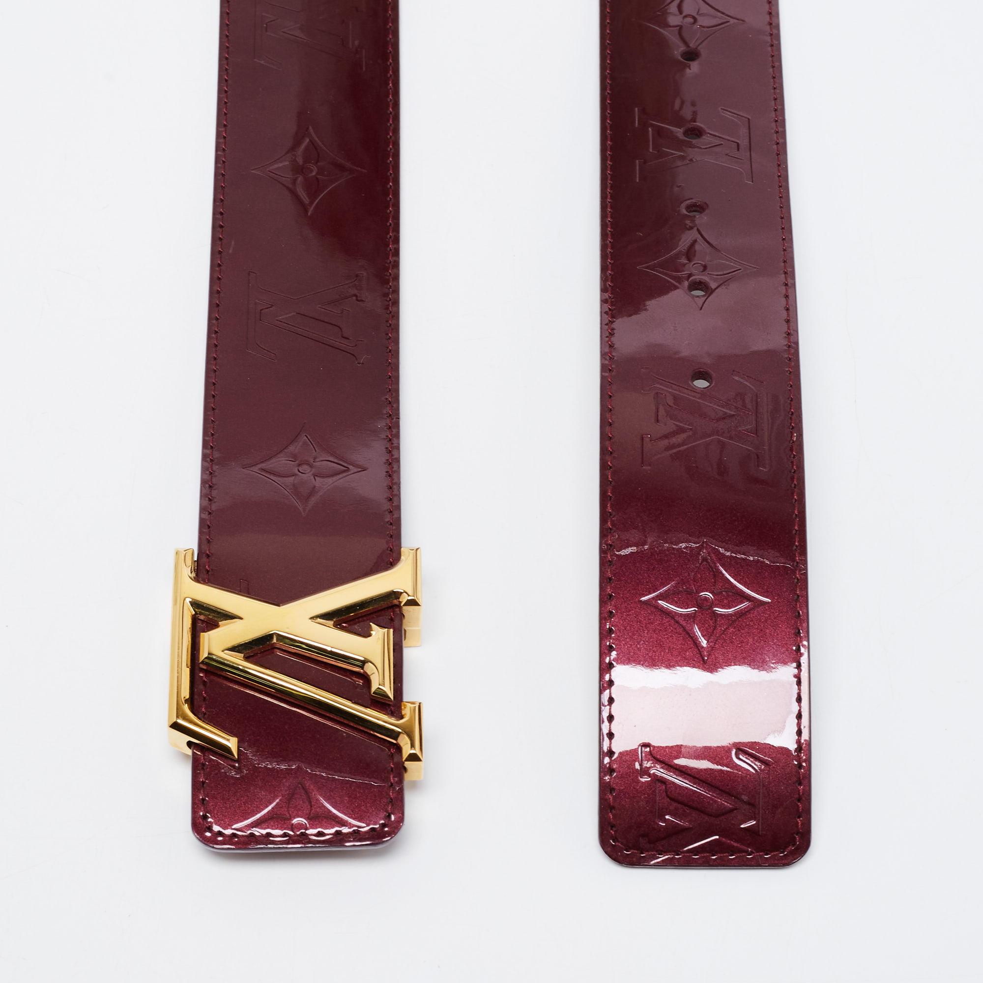 

Louis Vuitton Rouge Fauviste Monogram Vernis LV Initiales Belt, Burgundy