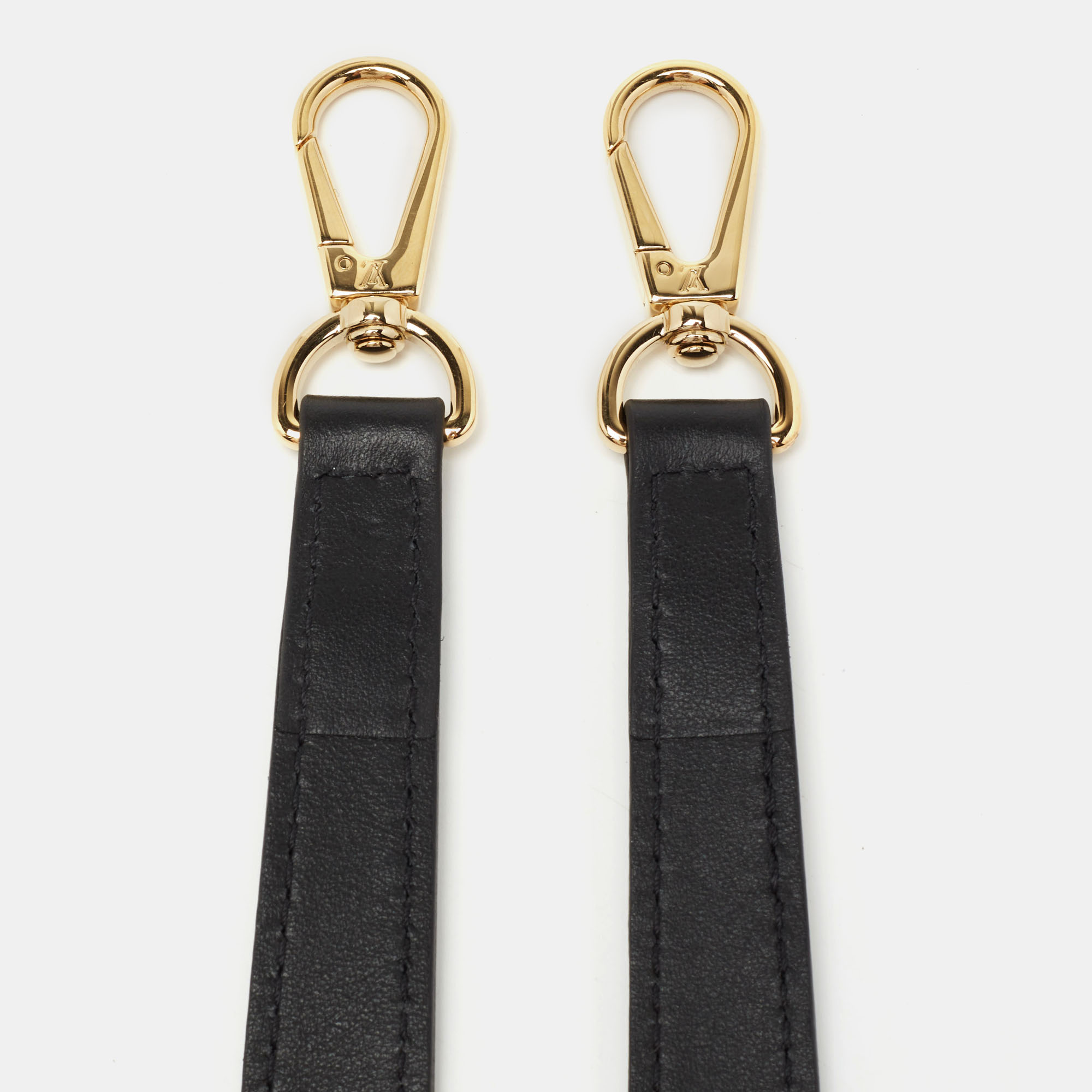 

Louis Vuitton Black Leather Shoulder Bag Strap