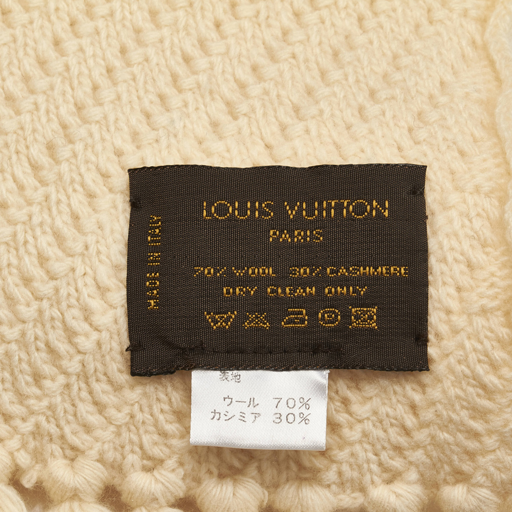 

Louis Vuitton Beige Wool Scarf