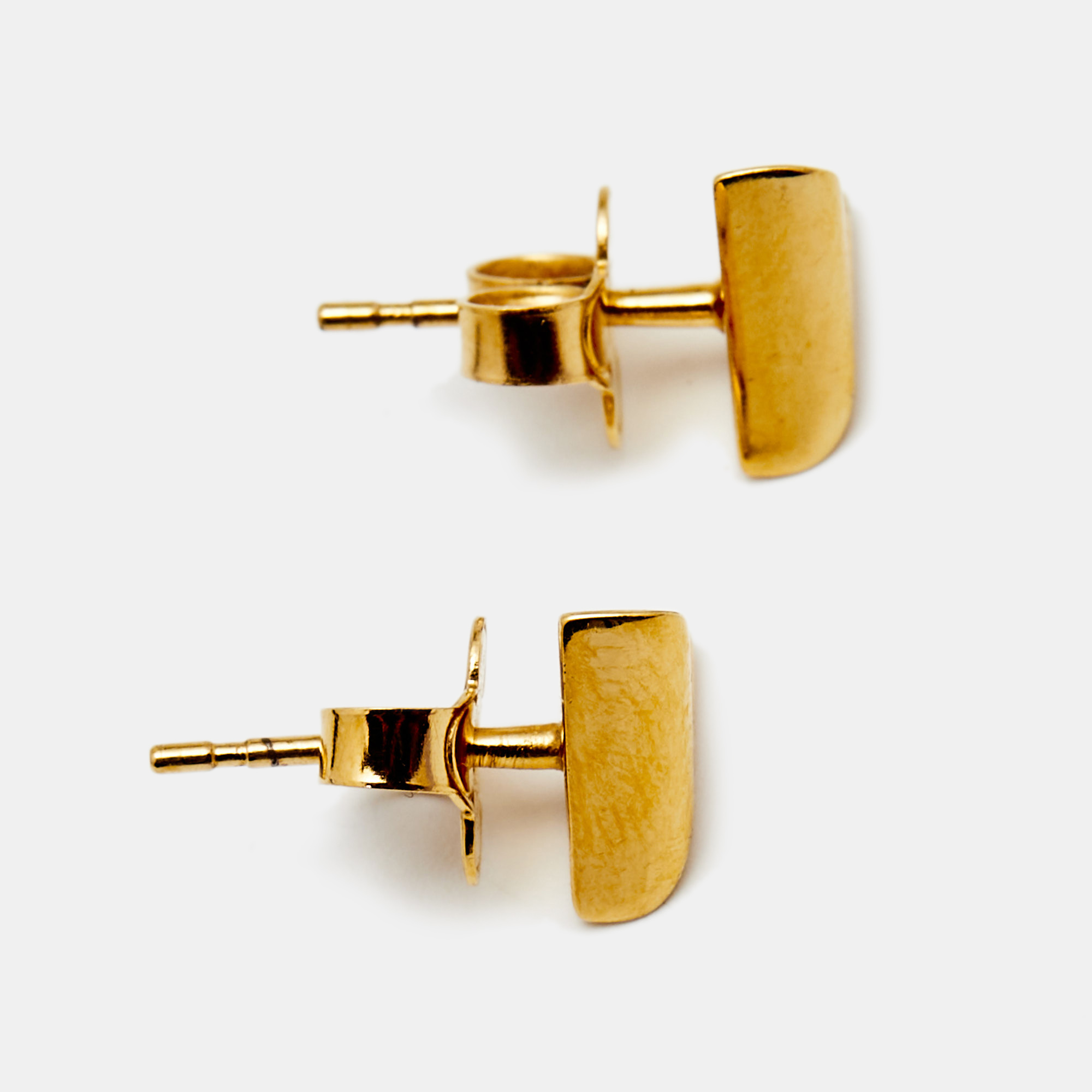 

Louis Vuitton Gold Tone Essential V Stud Earrings