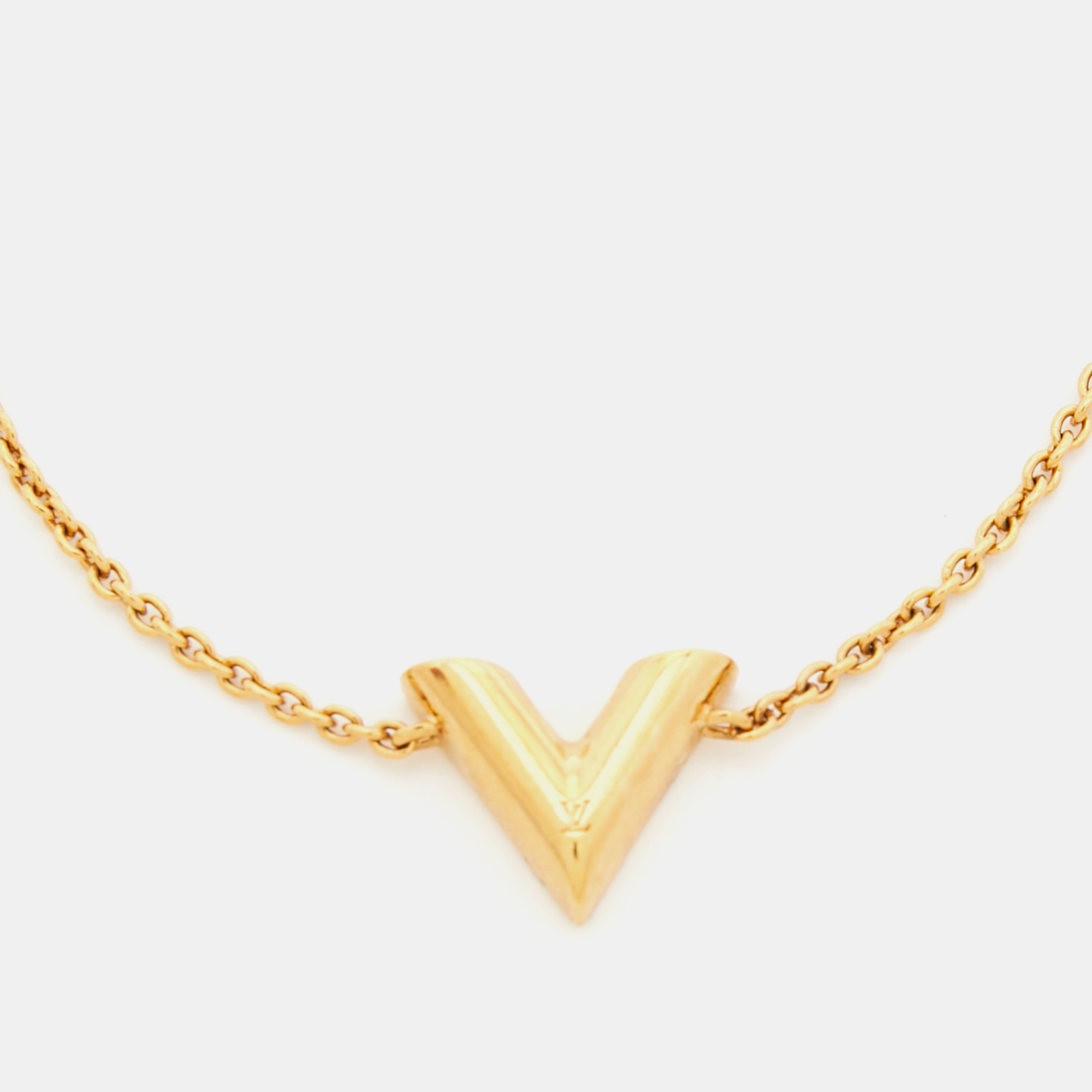

Louis Vuitton Essential V Gold Tone Bracelet
