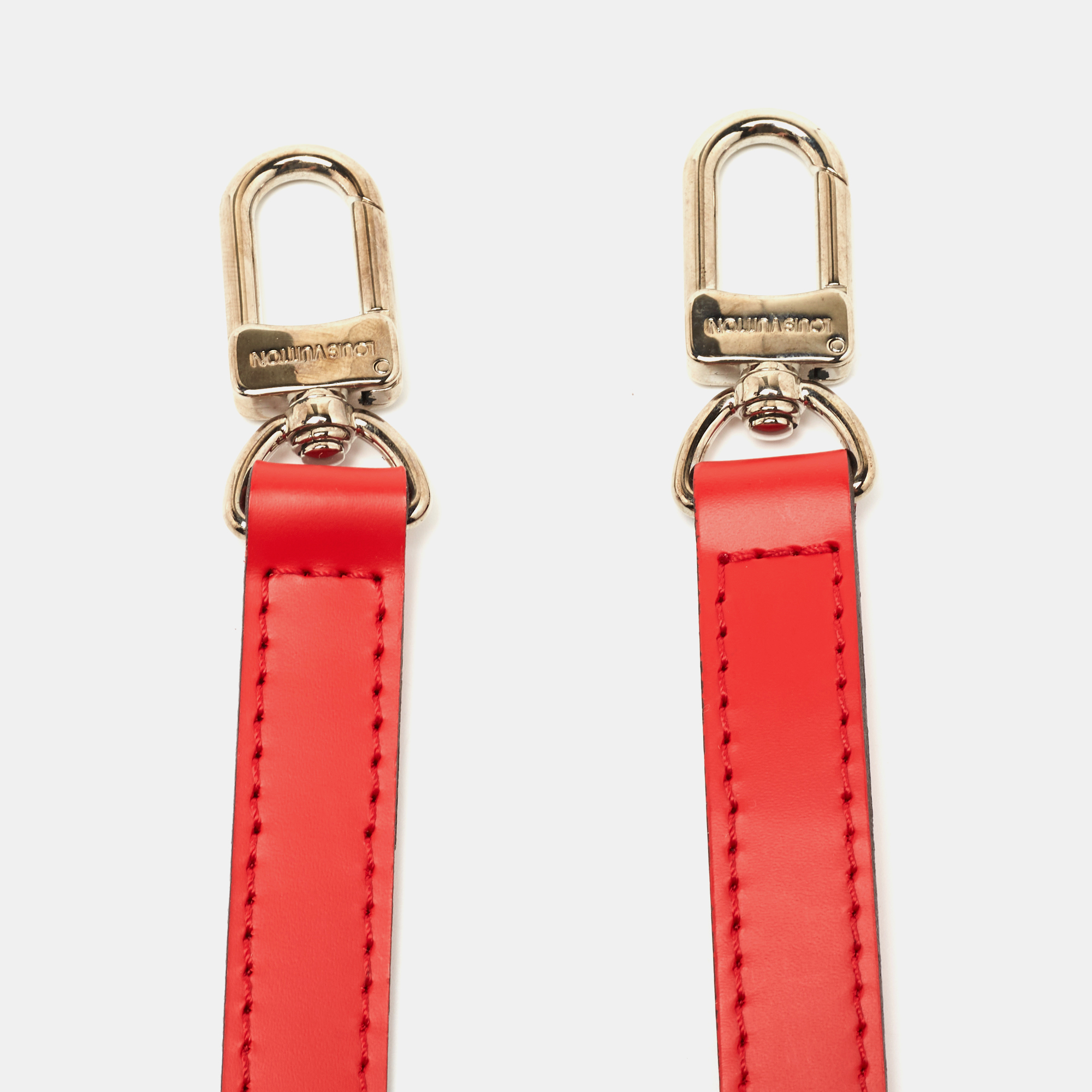 

Louis Vuitton Red Leather Adjustable Shoulder Bag Strap