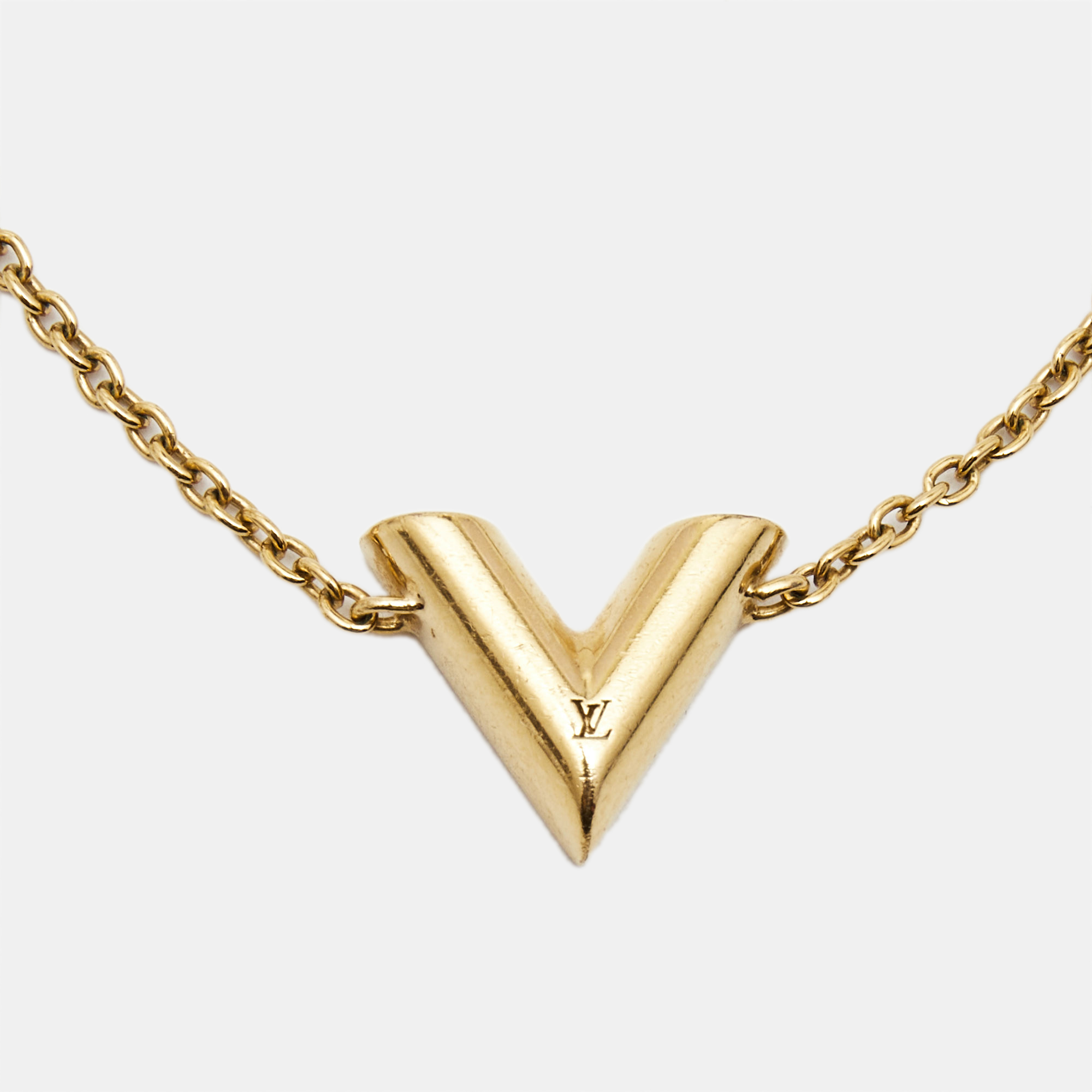 

Louis Vuitton Essential V Gold Tone Bracelet
