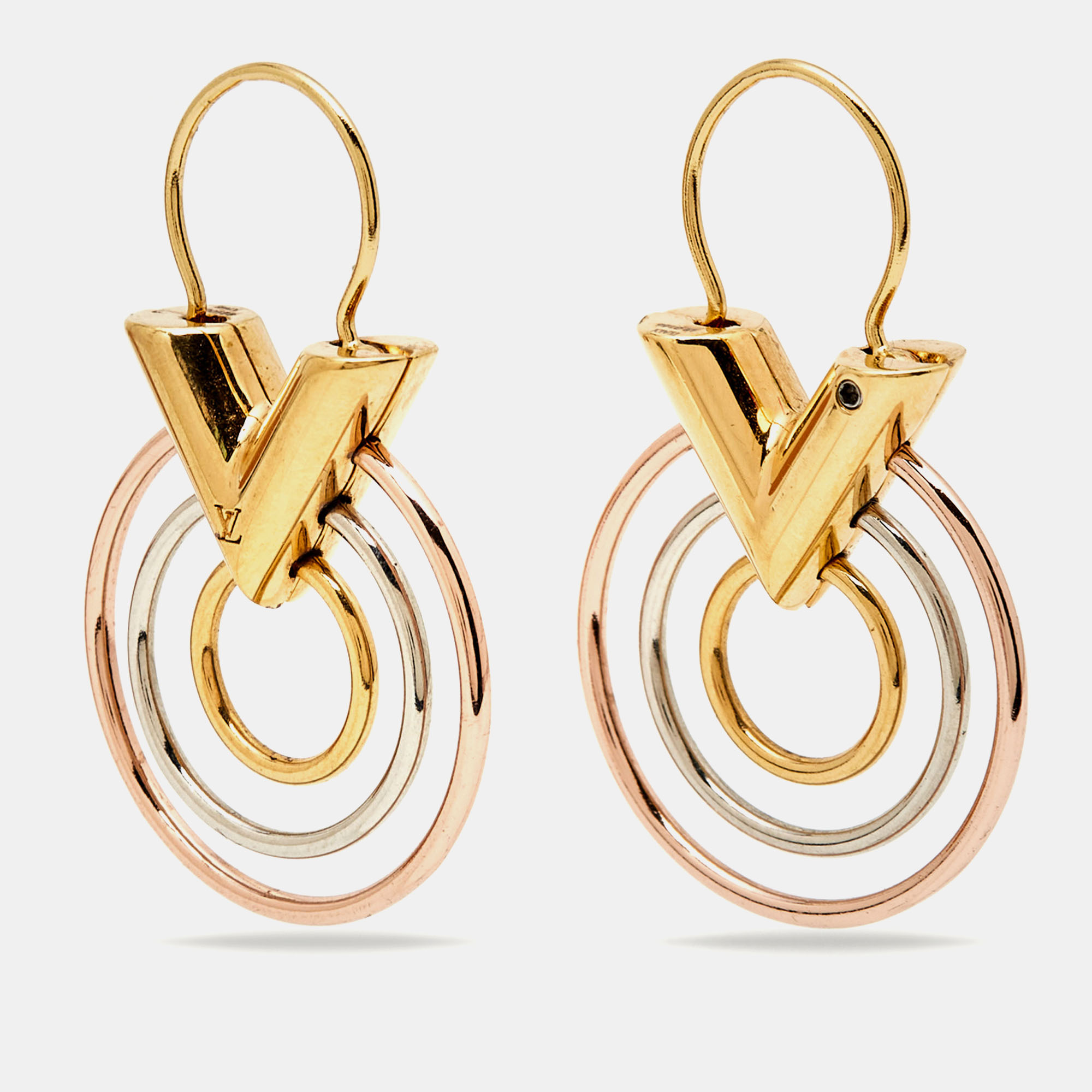 Pre Owned Louis Vuitton Essential V  Three Tone Earrings