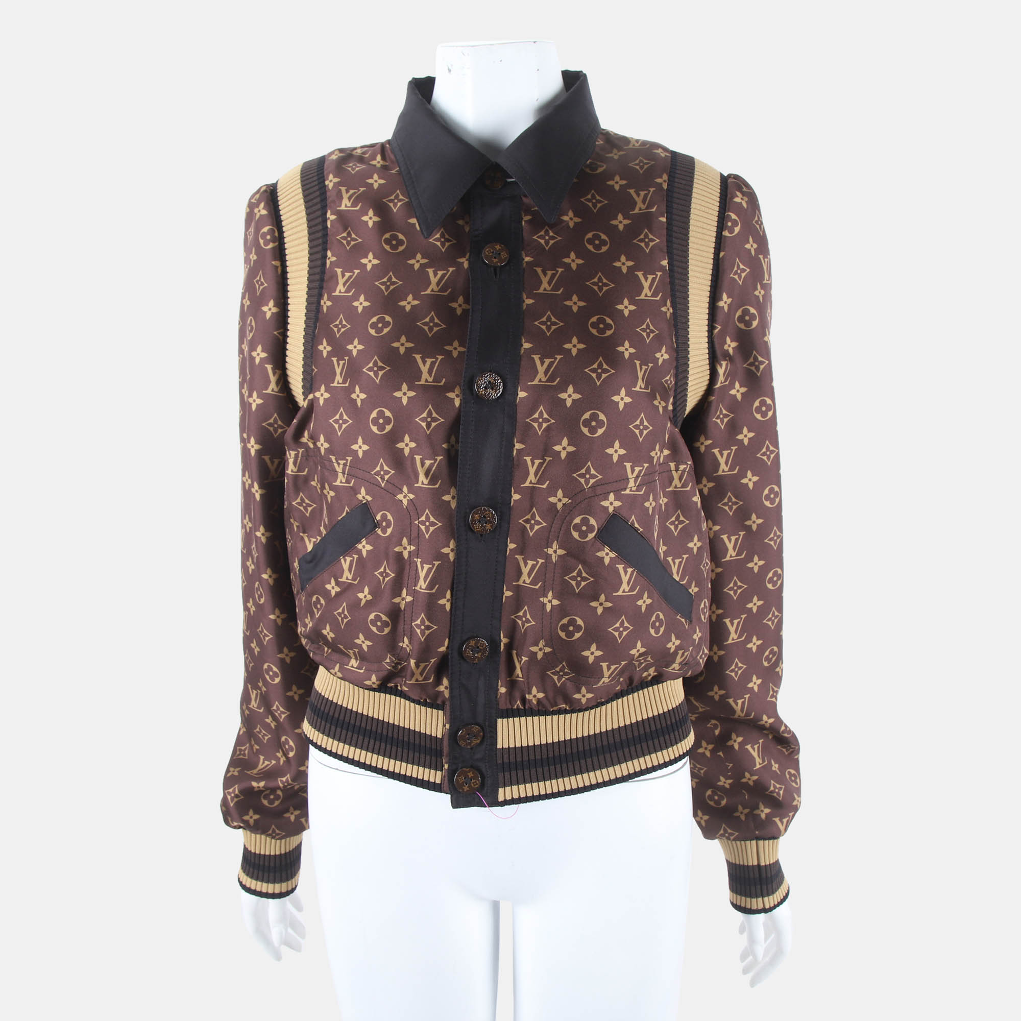 

Louis Vuitton White/Multi Silk Paisley And Monogram Reversible jacket Size 38, Brown