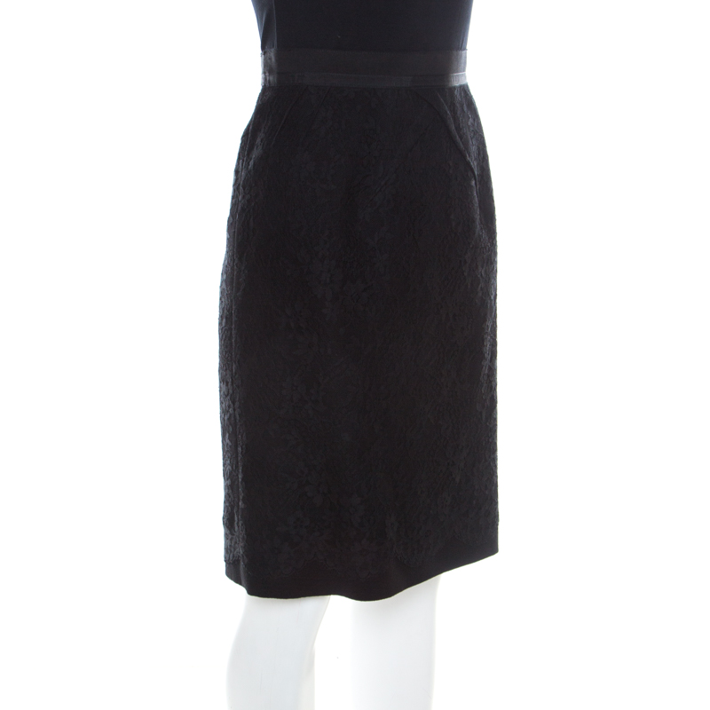 

Louis Vuitton Black Lace Textured Dart Detail Pencil Skirt