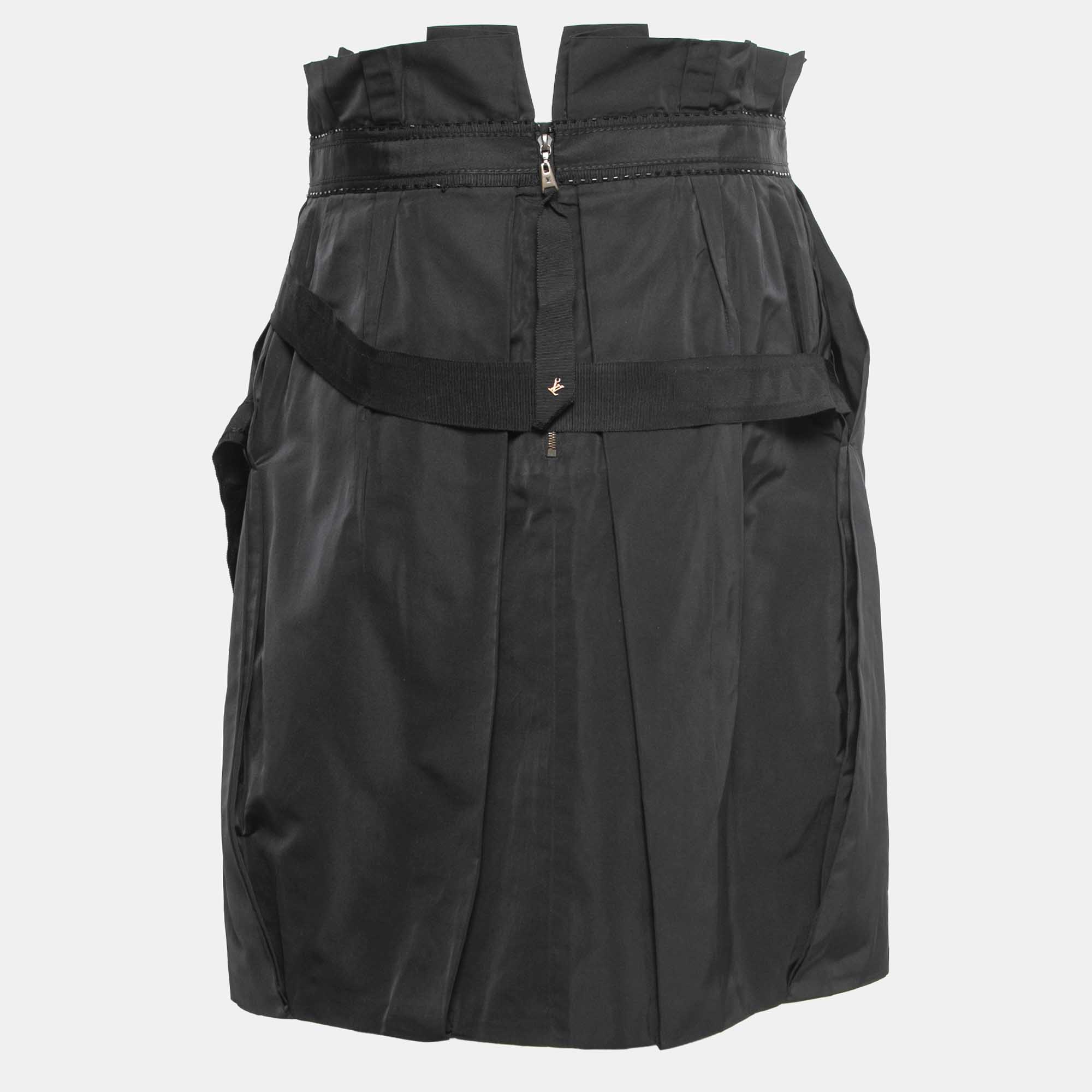 

Louis Vuitton Black Coated Silk Pleated Knee Length Skirt