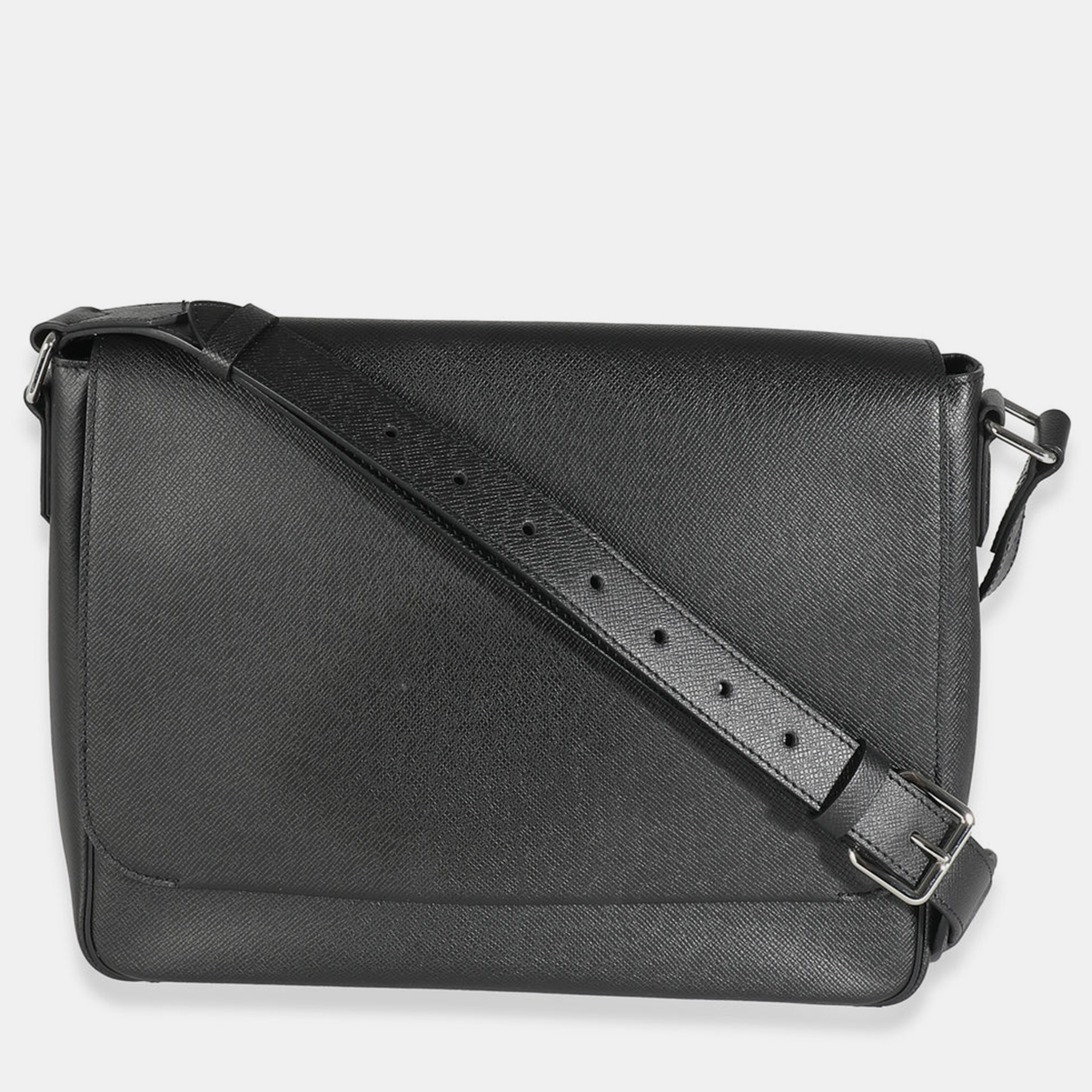 

Louis Vuitton Black Taiga Leather Ardoise Roman MM Messenger Bag