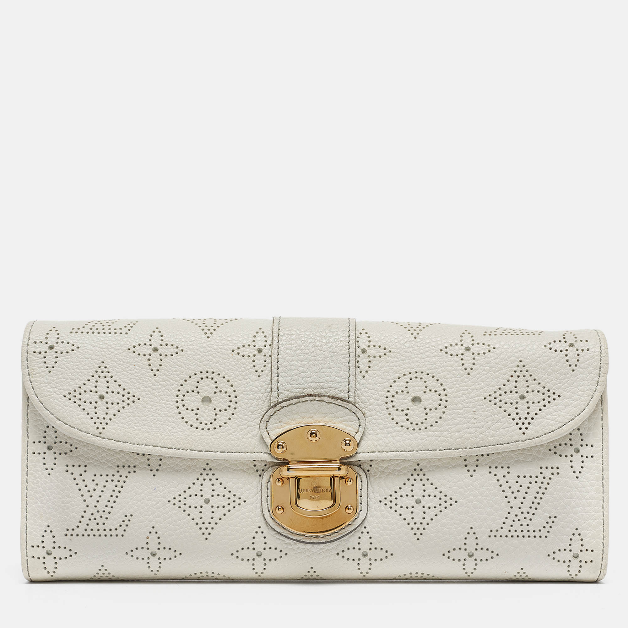 

Louis Vuitton White Monogram Mahina Leather Amelia Wallet