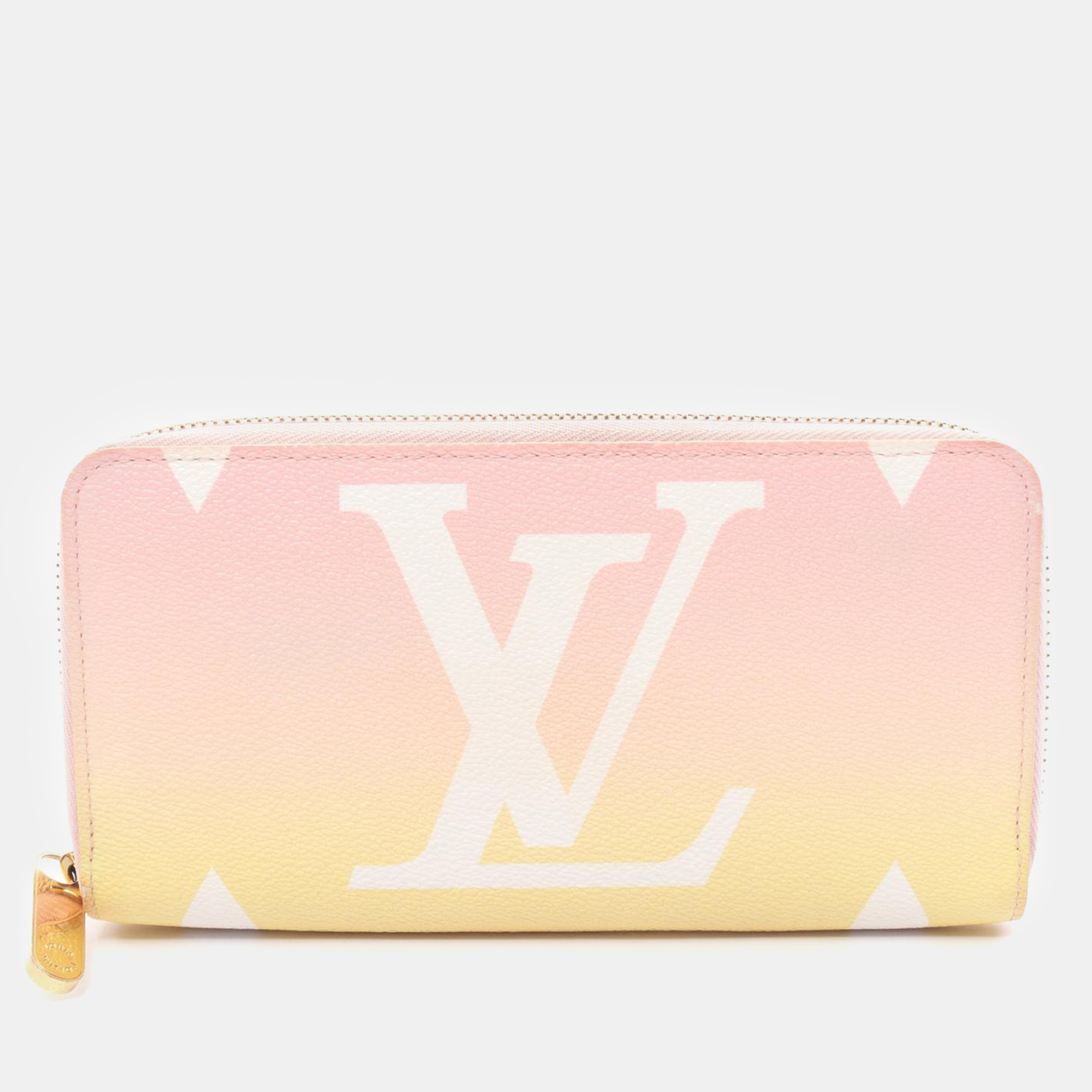 

Louis Vuitton Pink Canvas Monogram Giant By The Pool Zippy Wallet Long Wallet