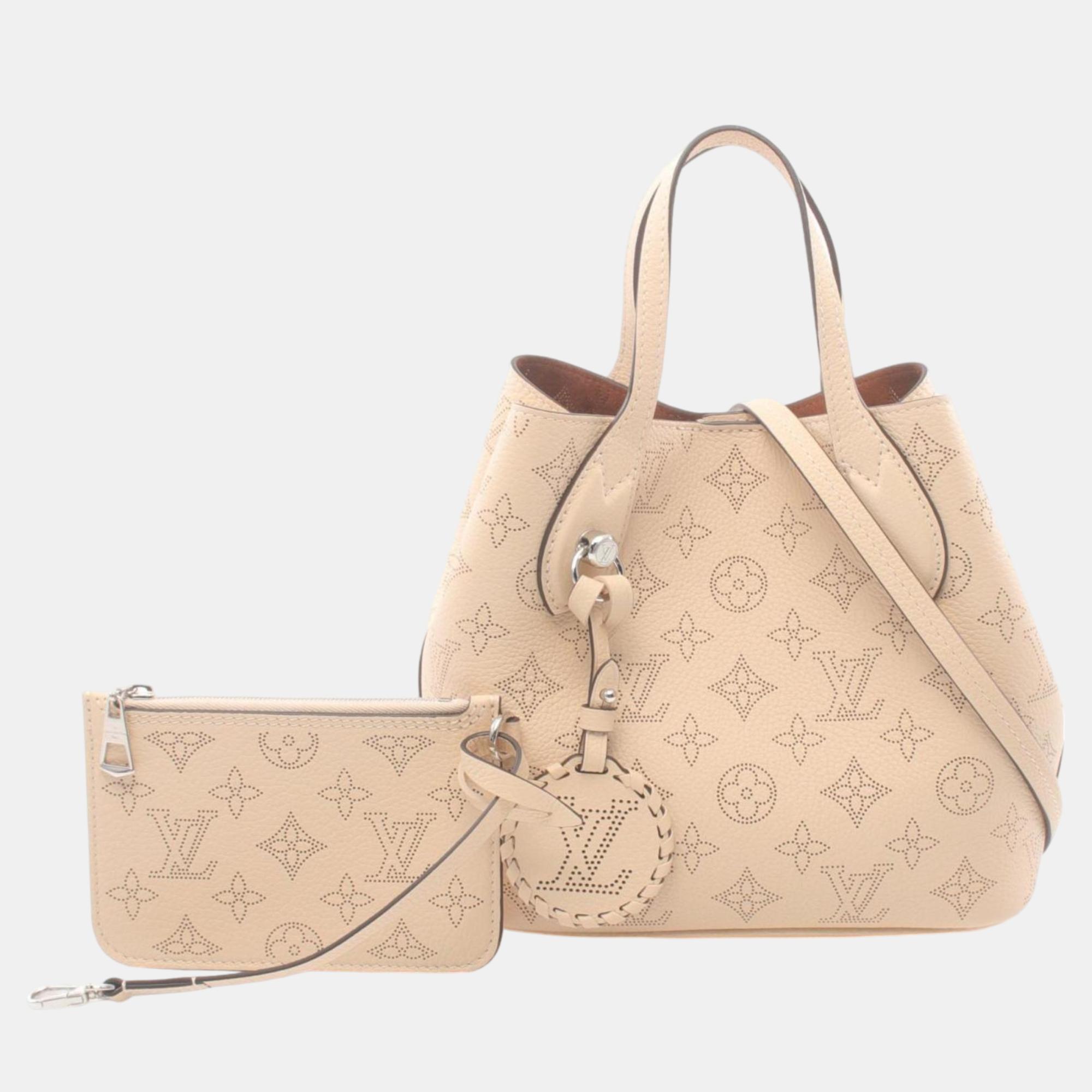 

Louis Vuitton Beige Blossom Pm Leather Mahina Handbag