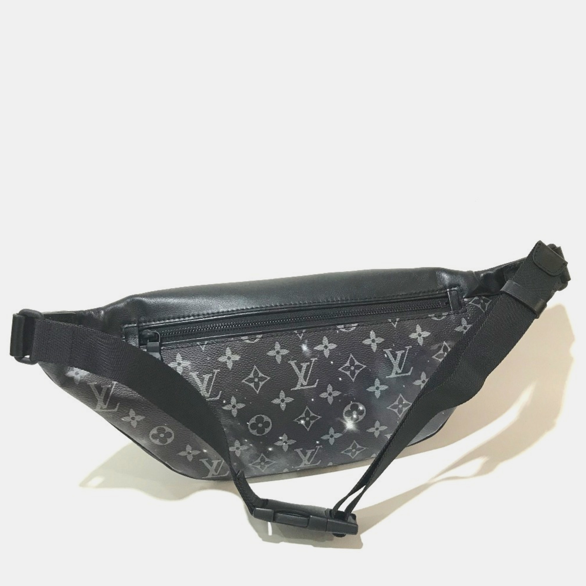 

Louis Vuitton Canvas Black Silver Monogram Galaxy Discovery Bum Bag