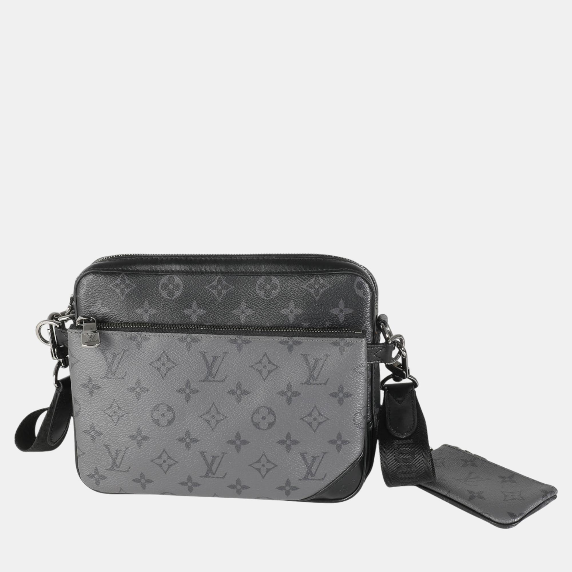 

Louis Vuitton Black Monogram Eclipse Reverse Canvas Trio Messenger Bag