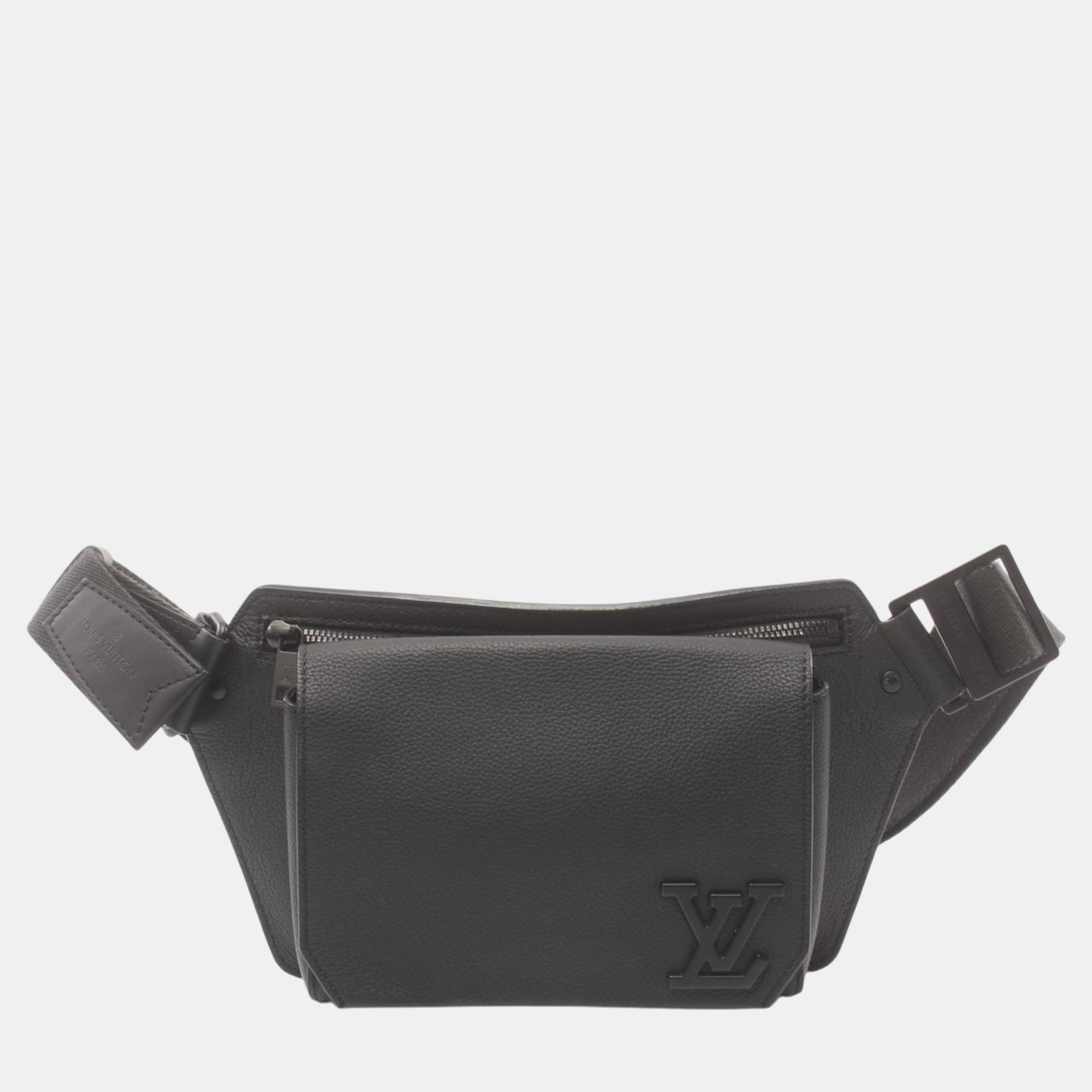 

Louis Vuitton NV Aerogram Noir Waist Grain Leather Black Bumbag