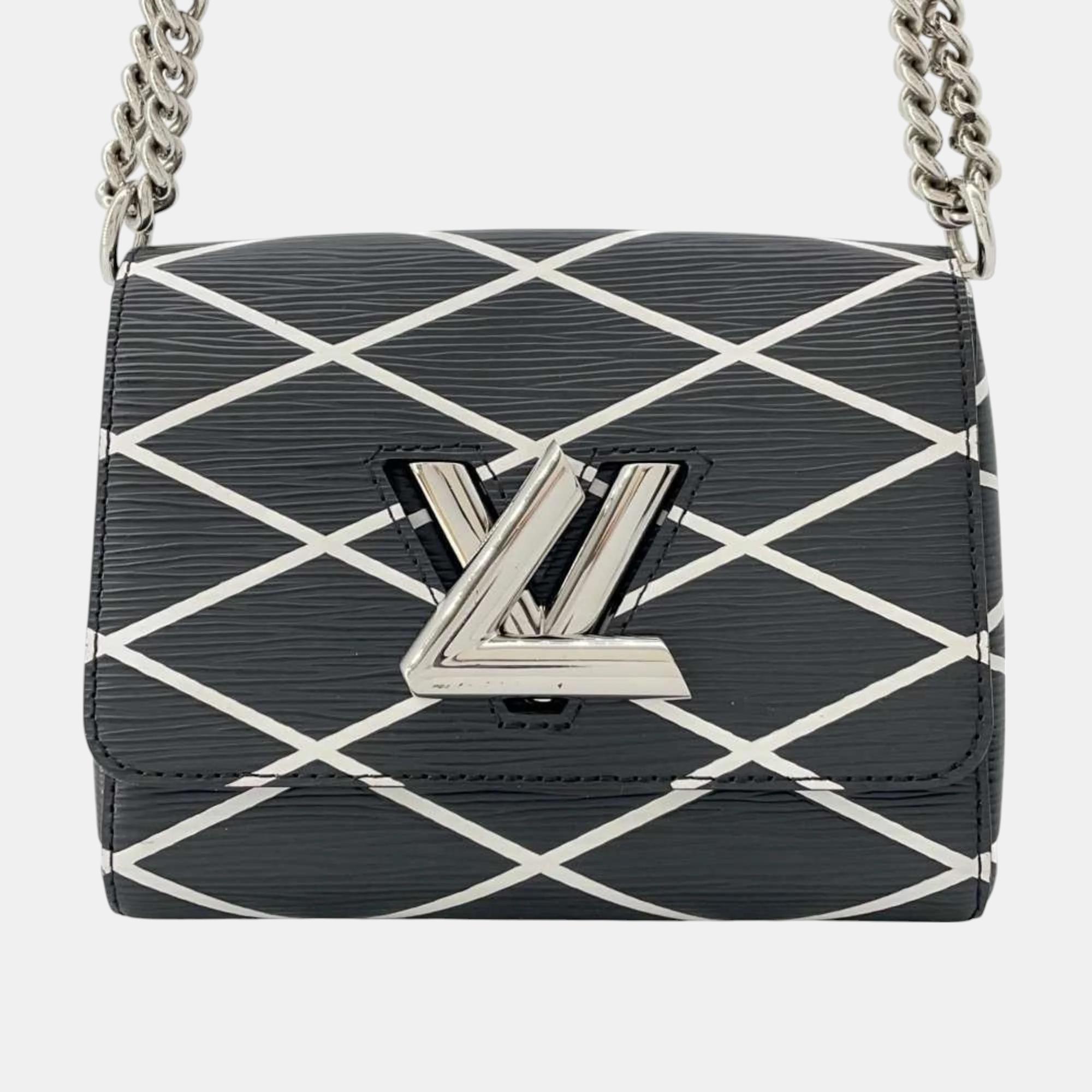 

Louis Vuitton Black Epi Twist Pm Chain Shoulder Bag