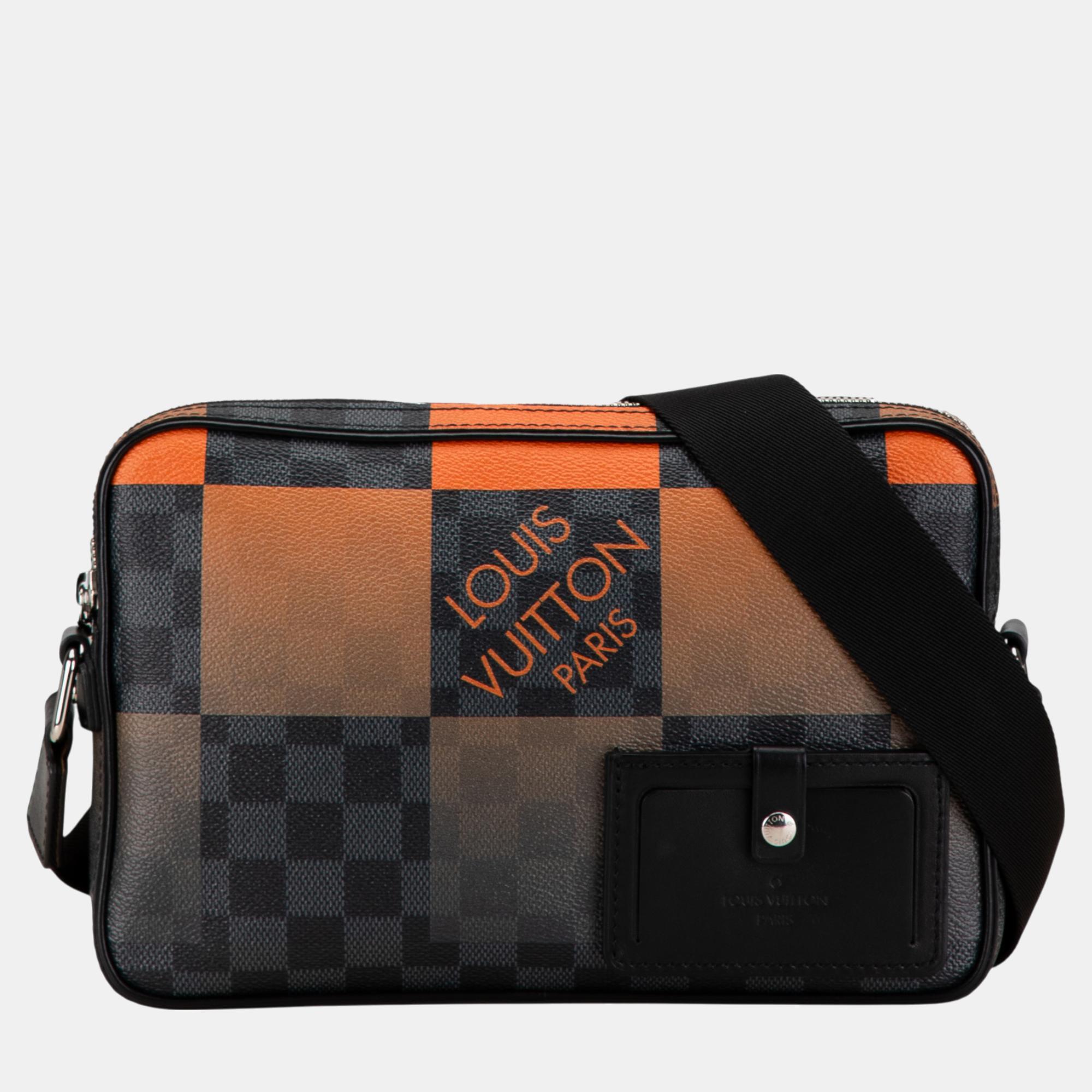 

Louis Vuitton Black/Orange Damier Graphite Giant Alpha Messenger Bag