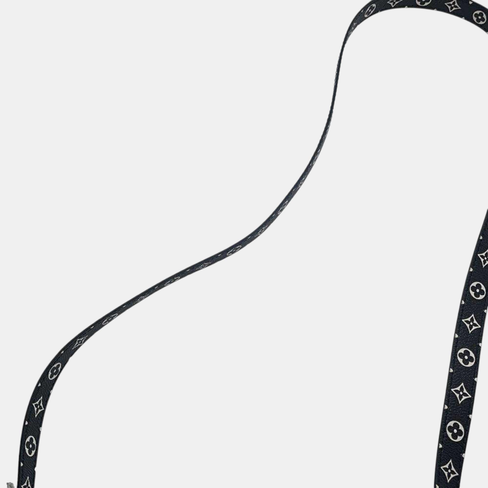 Louis Vuitton Rouge Monogram LV Crafty Boite Chapeau Soupour Claim Giant 