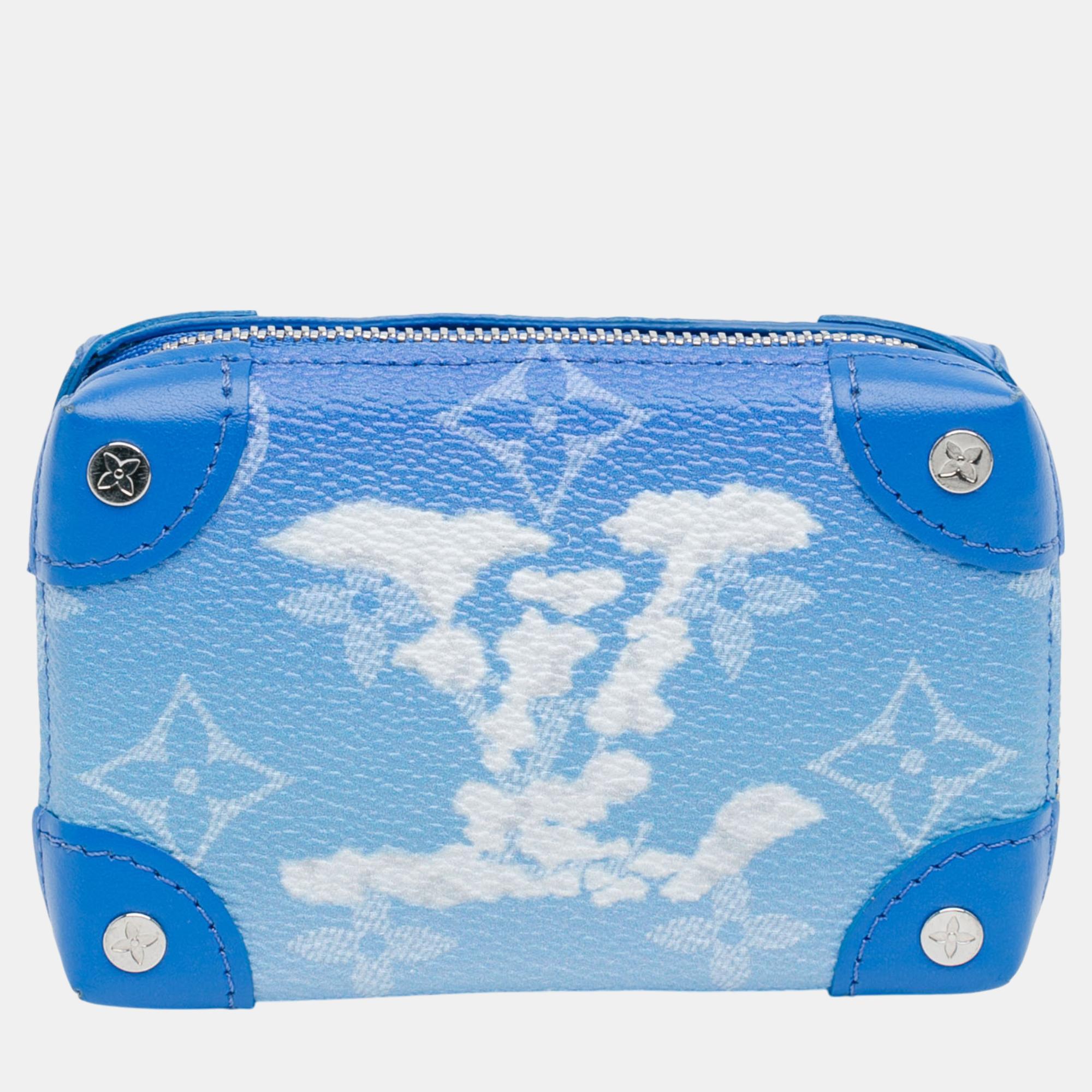 

Louis Vuitton Blue Monogram Cloud Soft Trunk Necklace Wallet