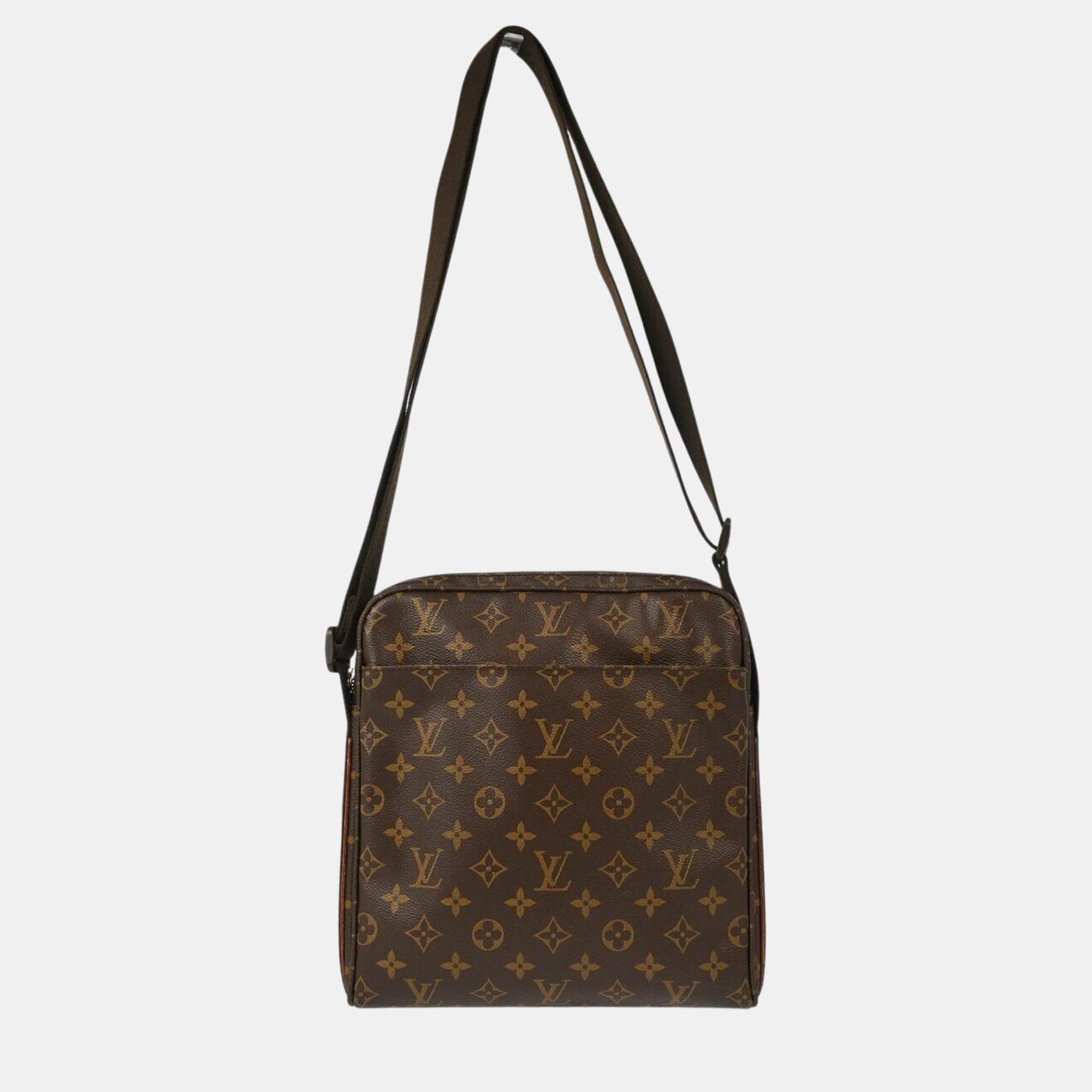 

Louis Vuitton Monogram Trotteur Beaubourg Shoulder Bag, Brown