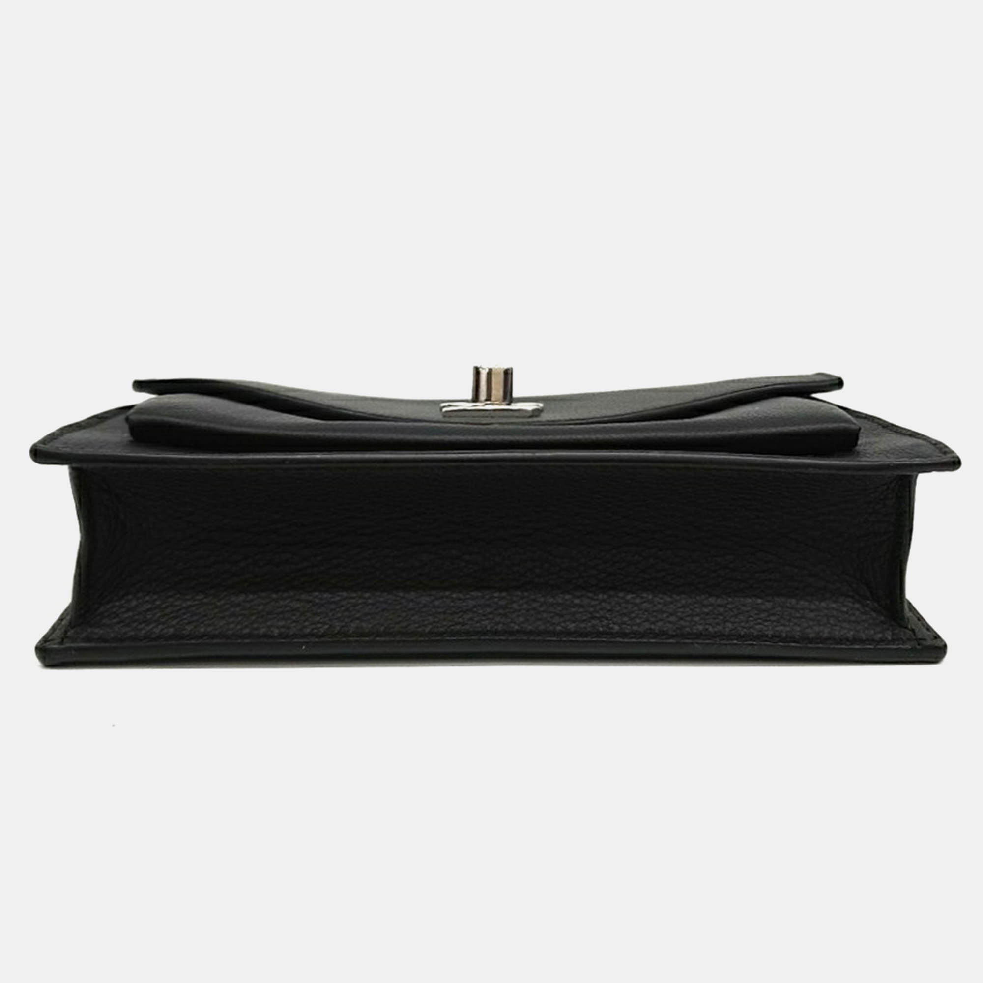 Louis Vuitton Black Leather Louis Vuitton Pochette My Lock Me Chain Crossbody Bag 