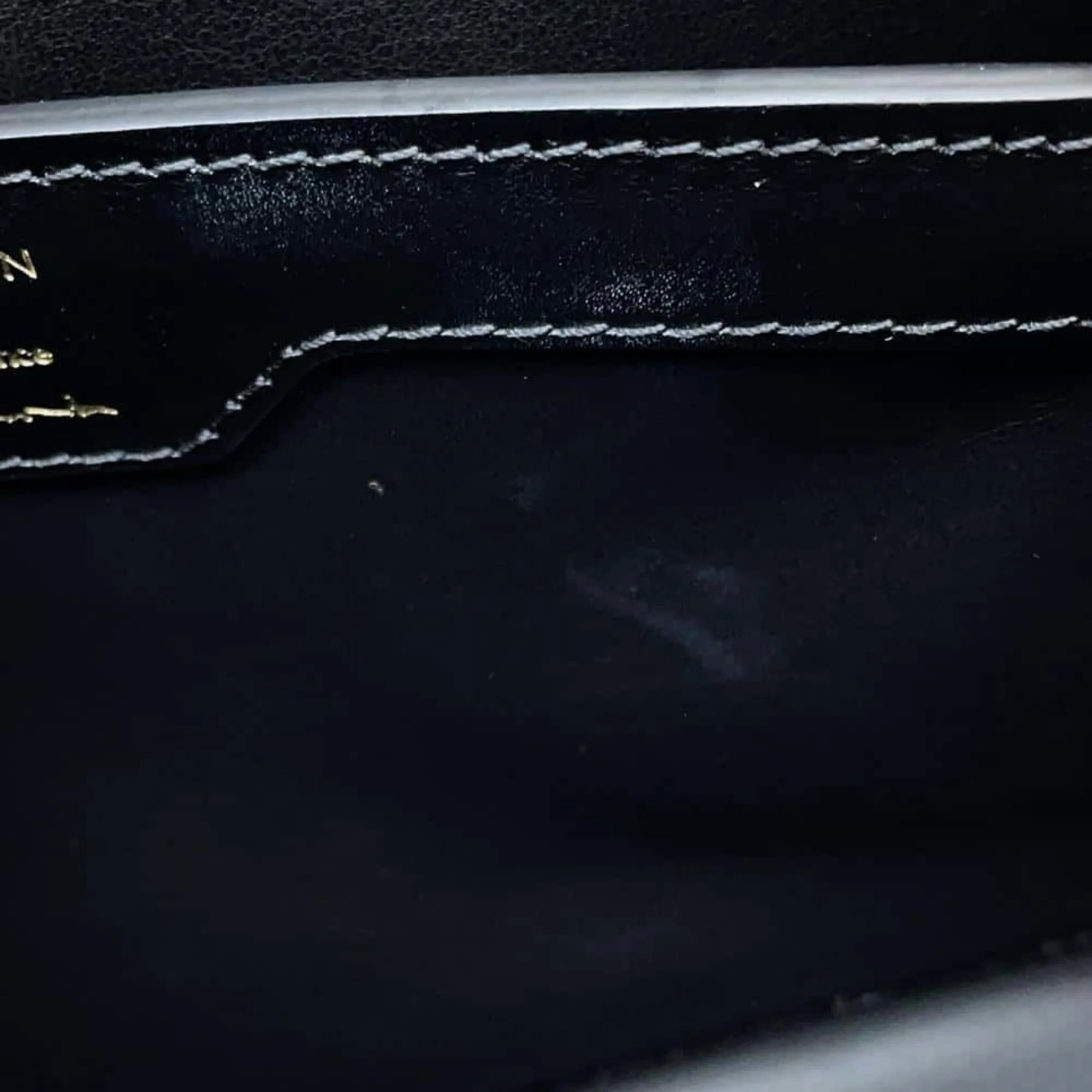 Louis Vuitton Black Taurillon Leather Arty Capucines MM Handbag 