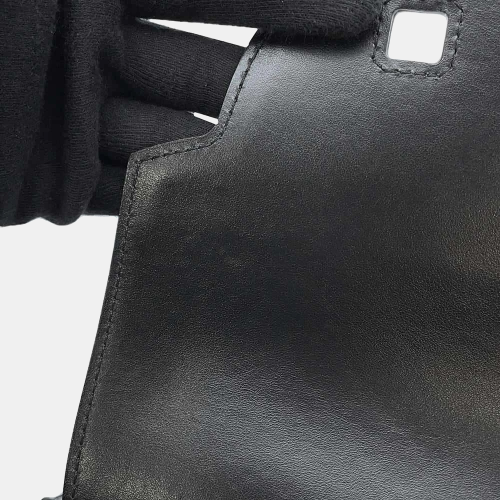 Louis Vuitton Black Taurillon Leather Arty Capucines MM Handbag 