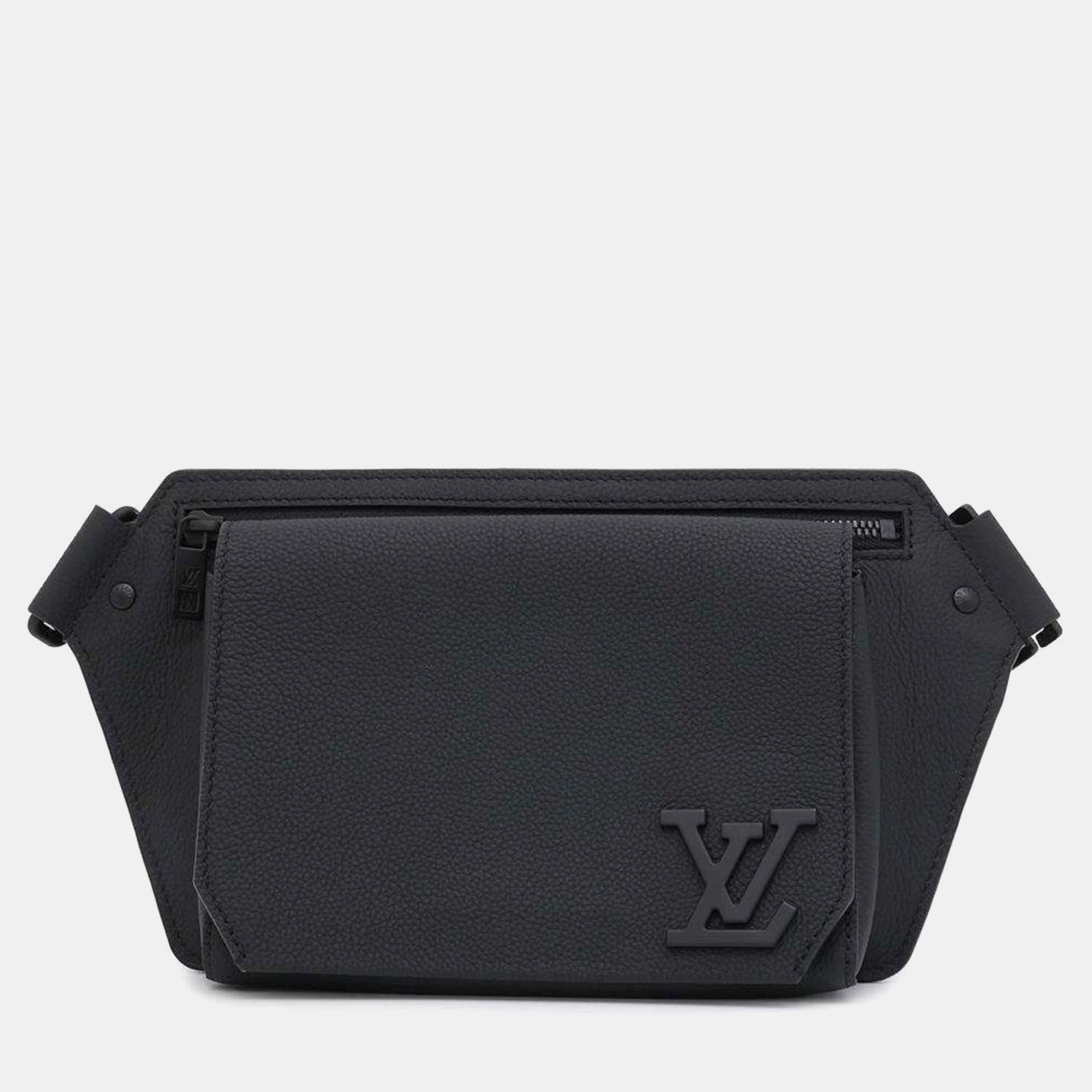 

Louis Vuitton Grain Leather Black Take Off Sling Body Bag