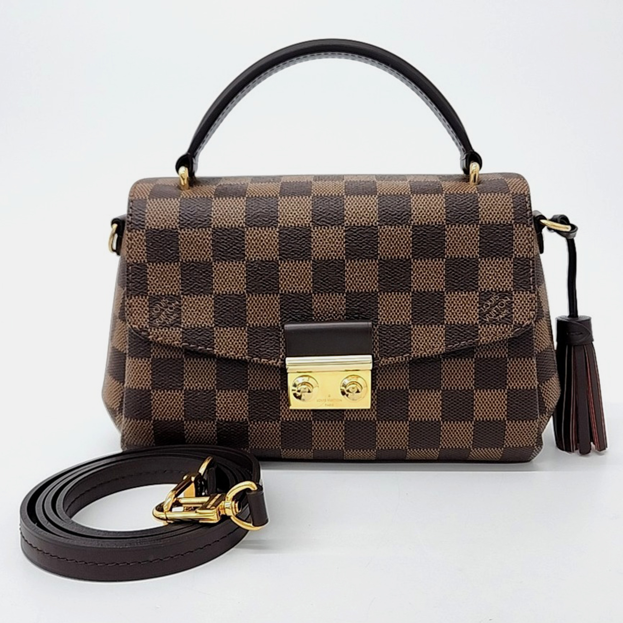 

Louis Vuitton Brown Canvas Damier Croisette bag