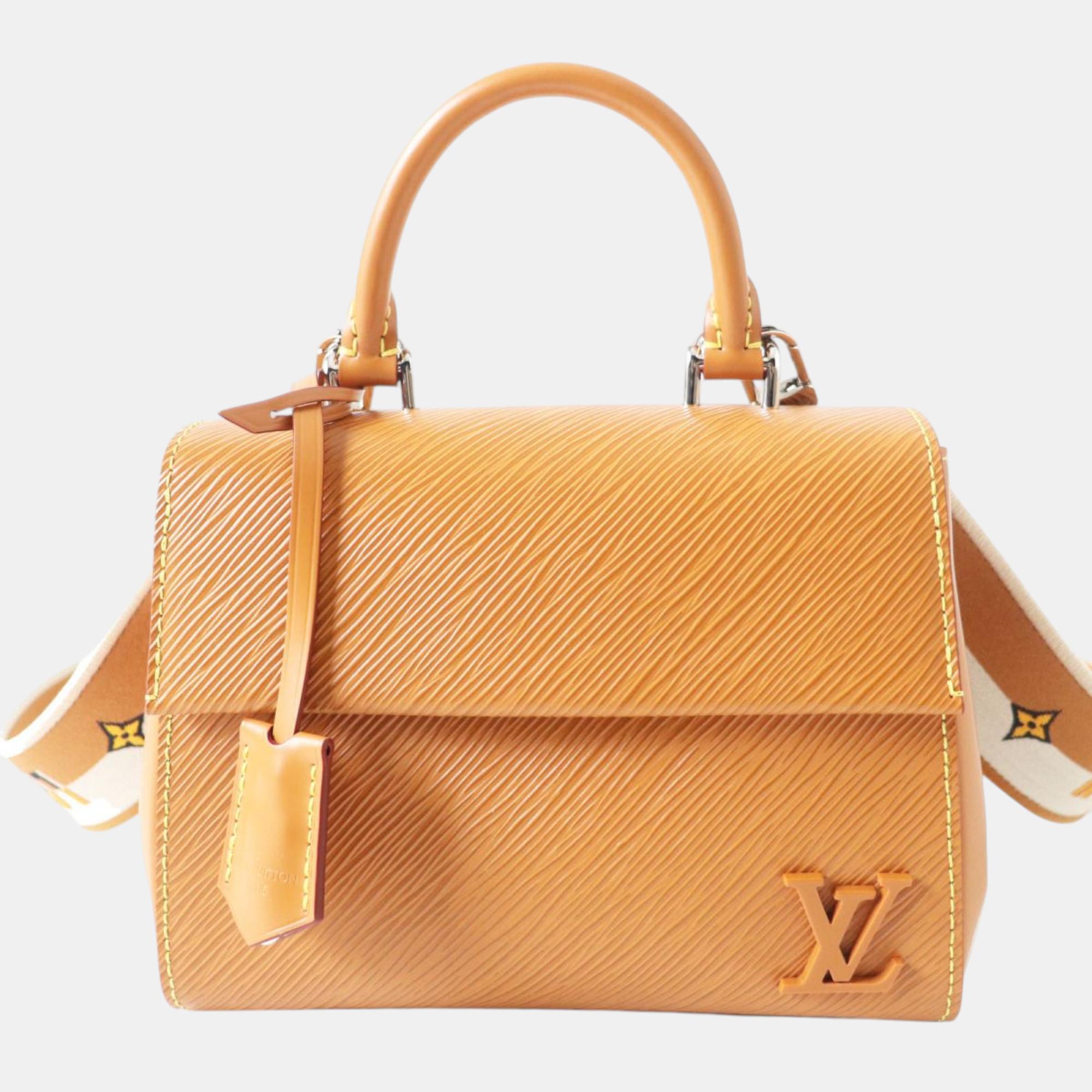 

Louis Vuitton Gold Leather Cluny Mini Epi Bag