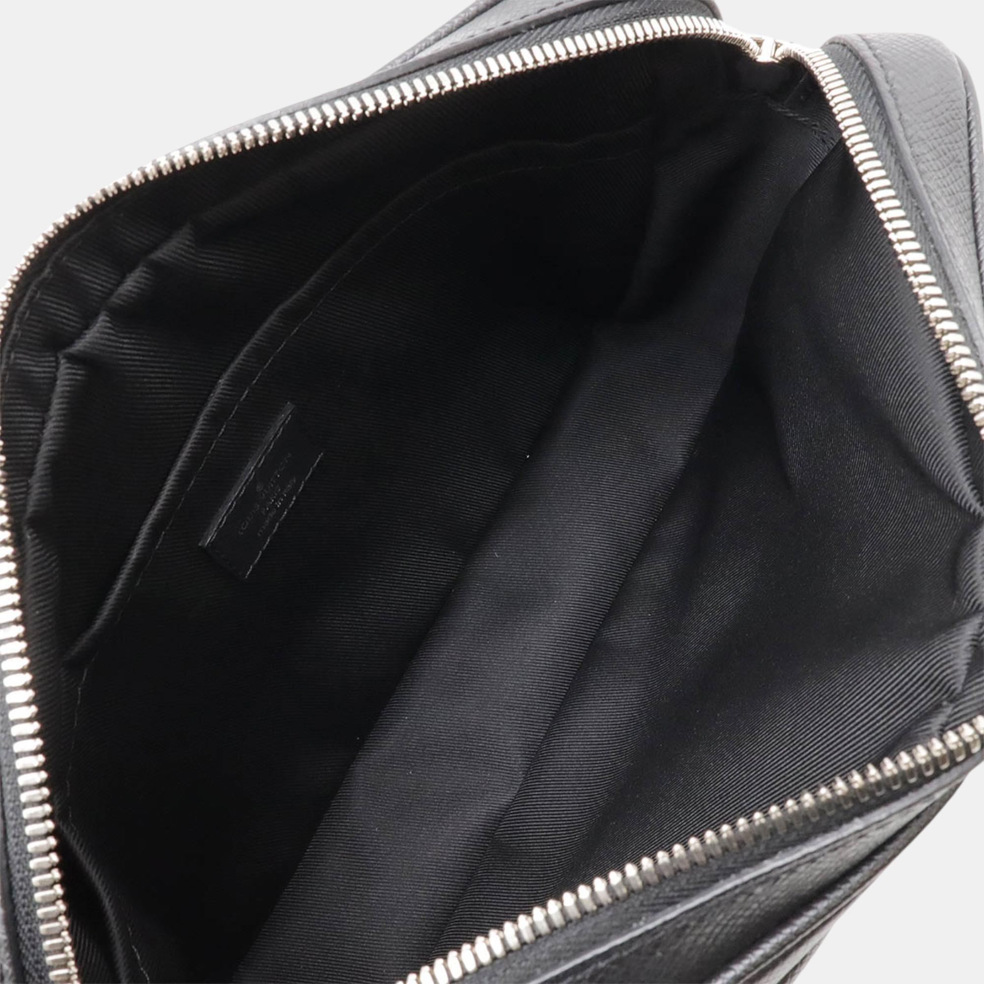 Louis Vuitton Black Canvas Taigarama Eclipse Outdoor Messenger Bag 