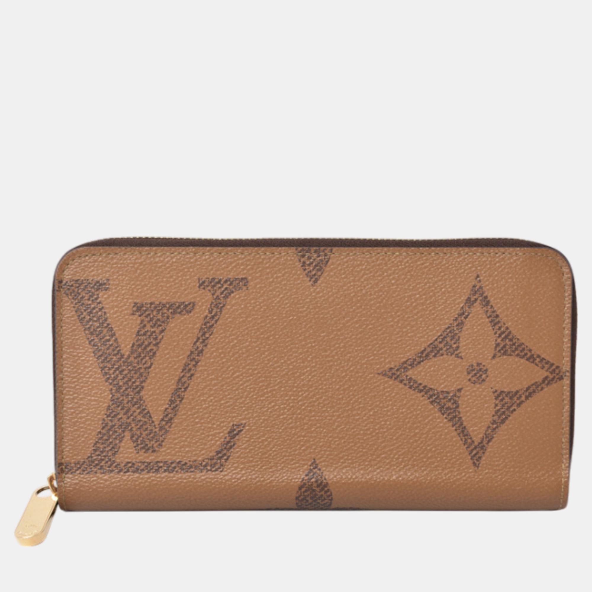 

Louis Vuitton Brown Canvas Monogram Giant Reverse Zippy Wallet