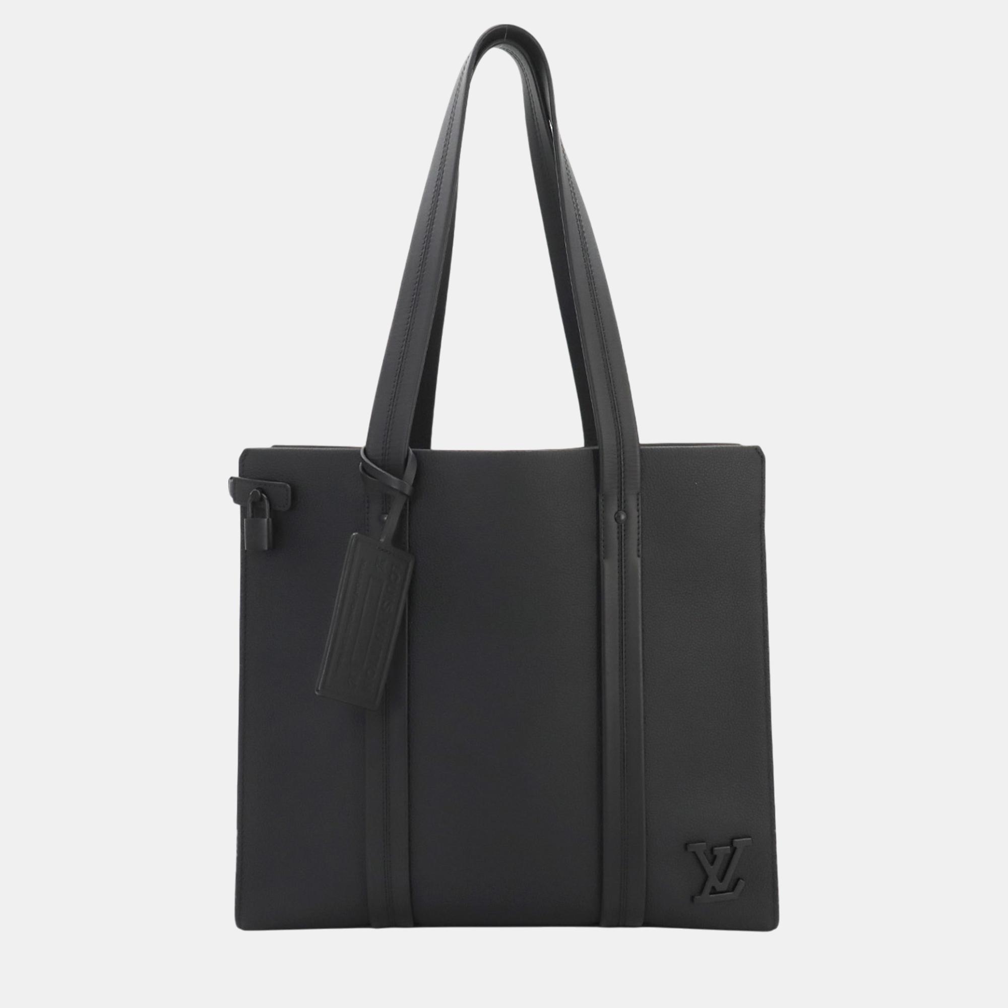 

Louis Vuitton Black Leather Aerogram Takeoff Tote bag