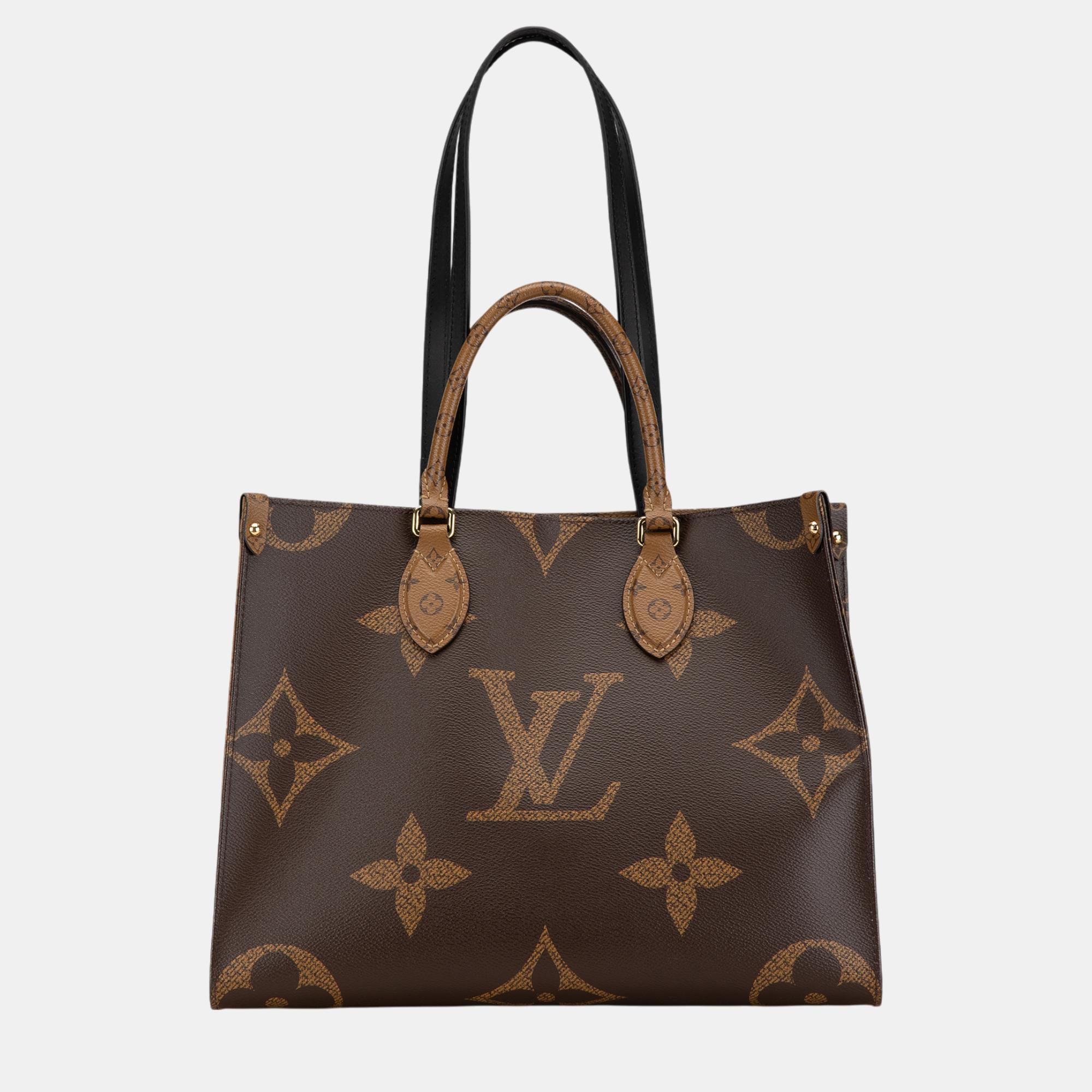 

Louis Vuitton Brown Monogram Giant OnTheGo MM