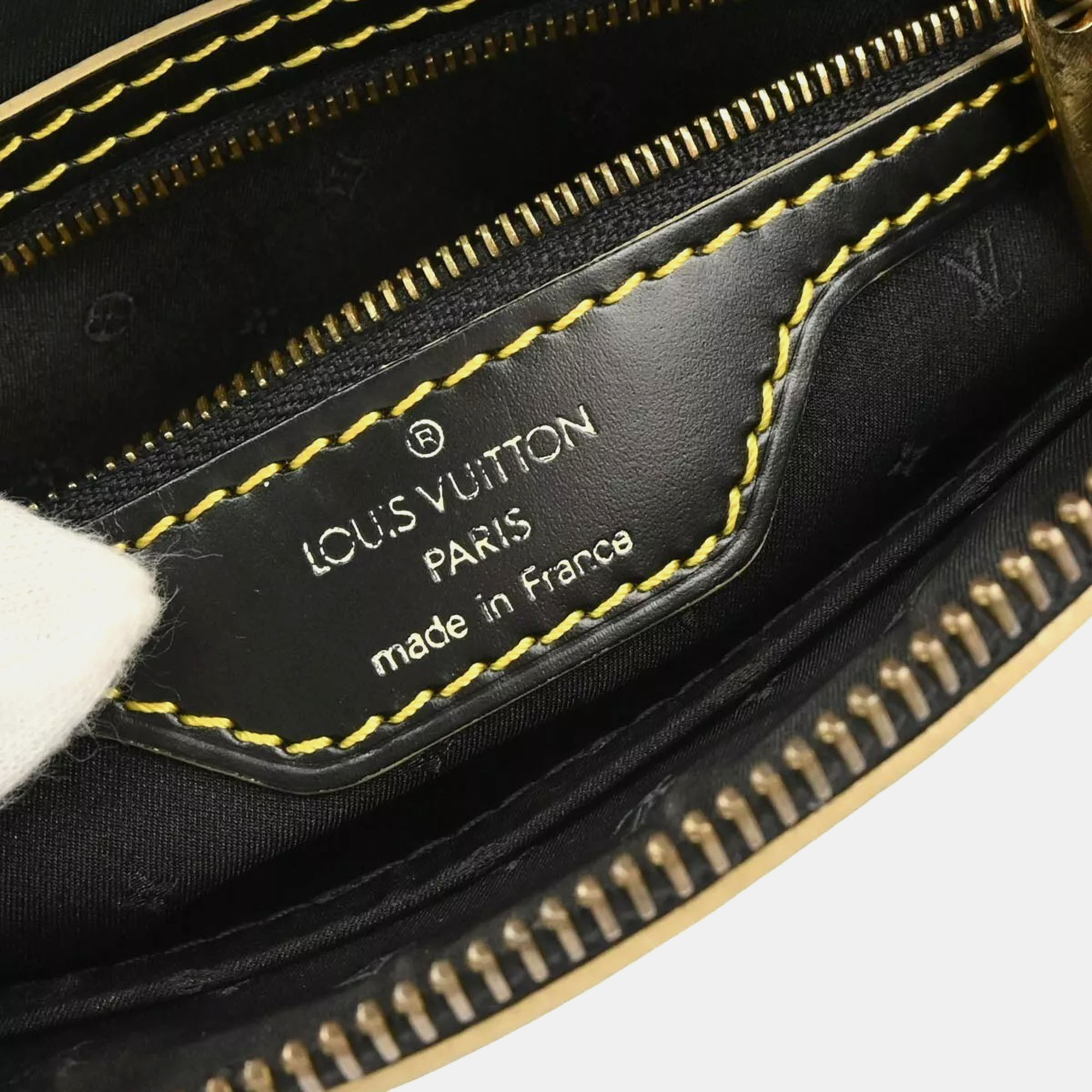 Louis Vuitton Black Suhali Lockit Clutch Bag 