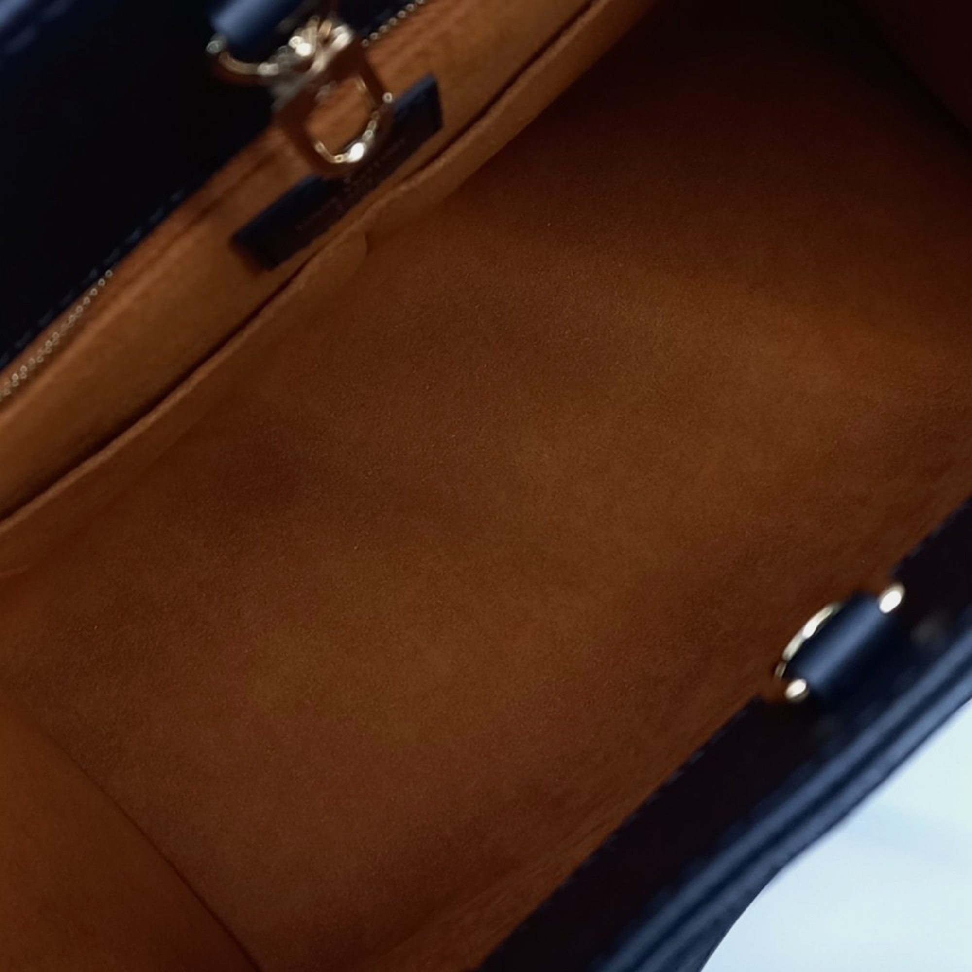 Louis Vuitton Black Leather Empreinte On The Go MM bag 