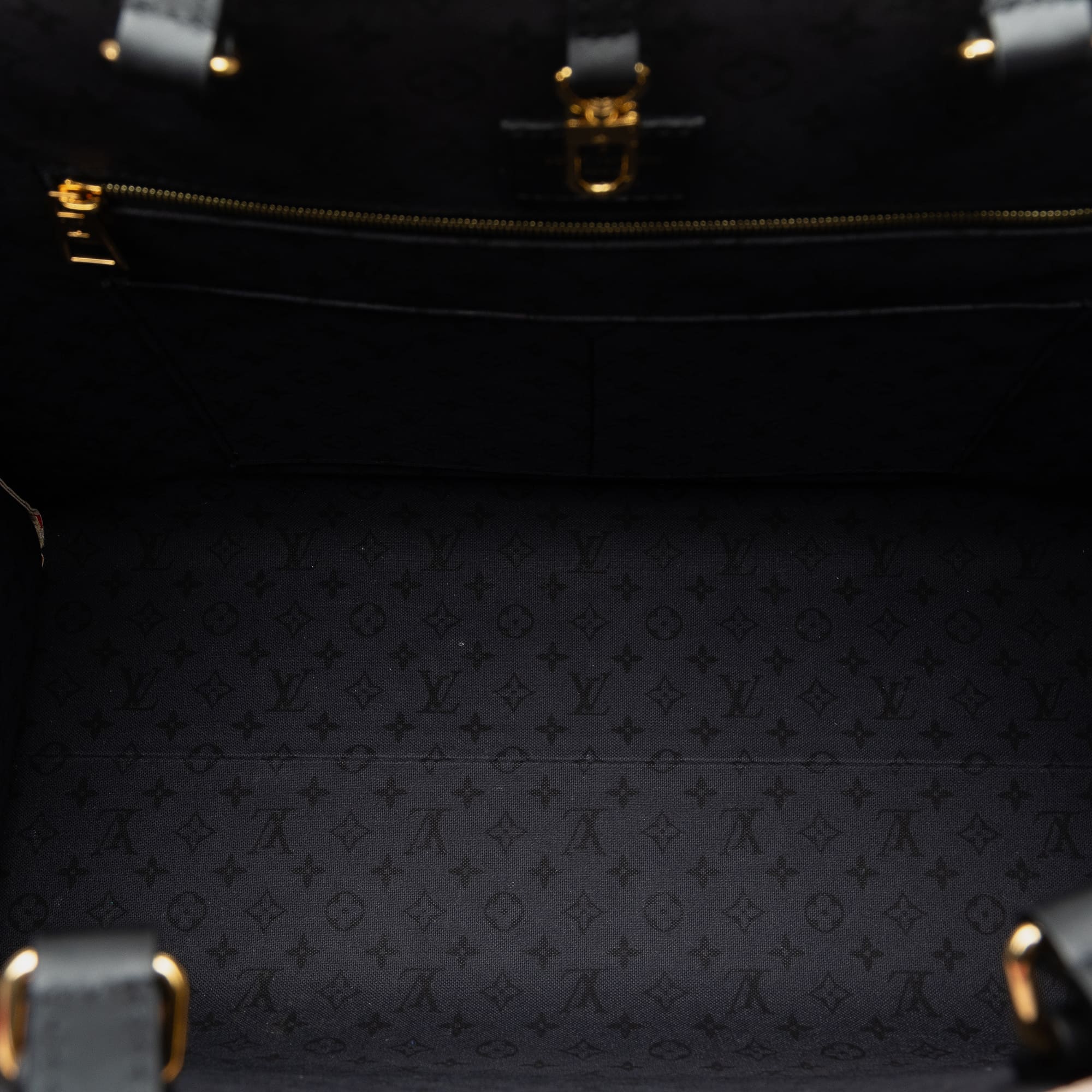 Louis Vuitton Monogram Giant Crafty Onthego GM 