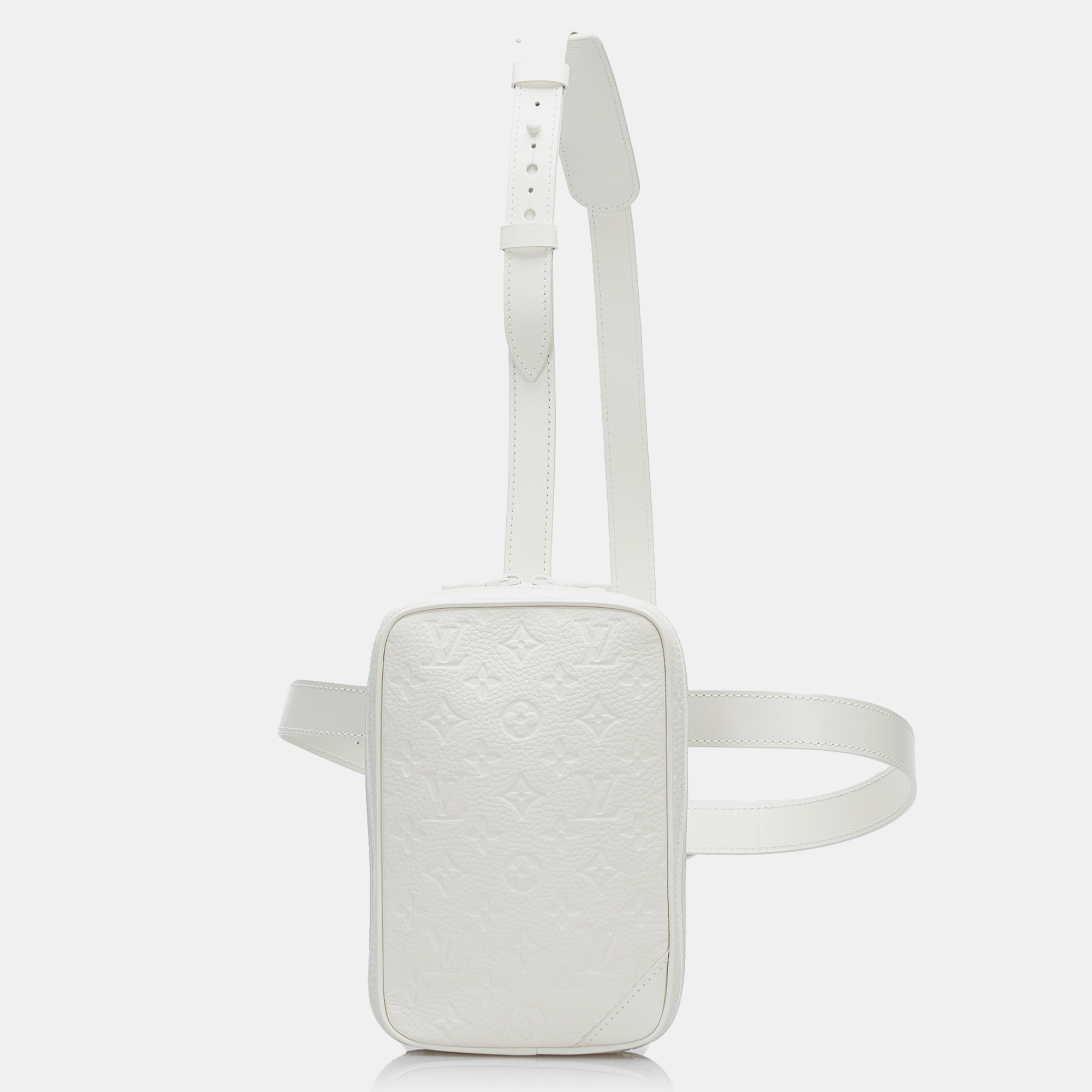 

Louis Vuitton White Monogram Taurillon Leather Utility Side Bag