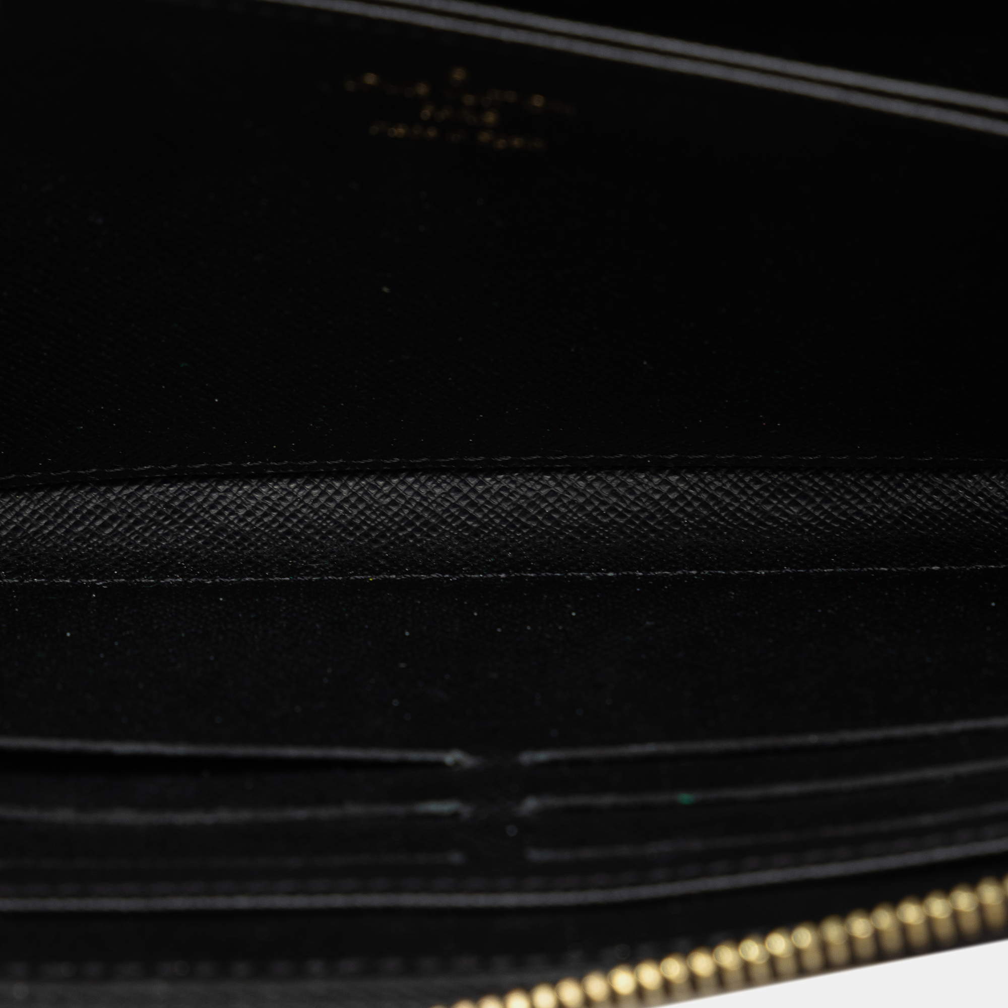 Louis Vuitton White Monogram Game On Zippy Wallet 