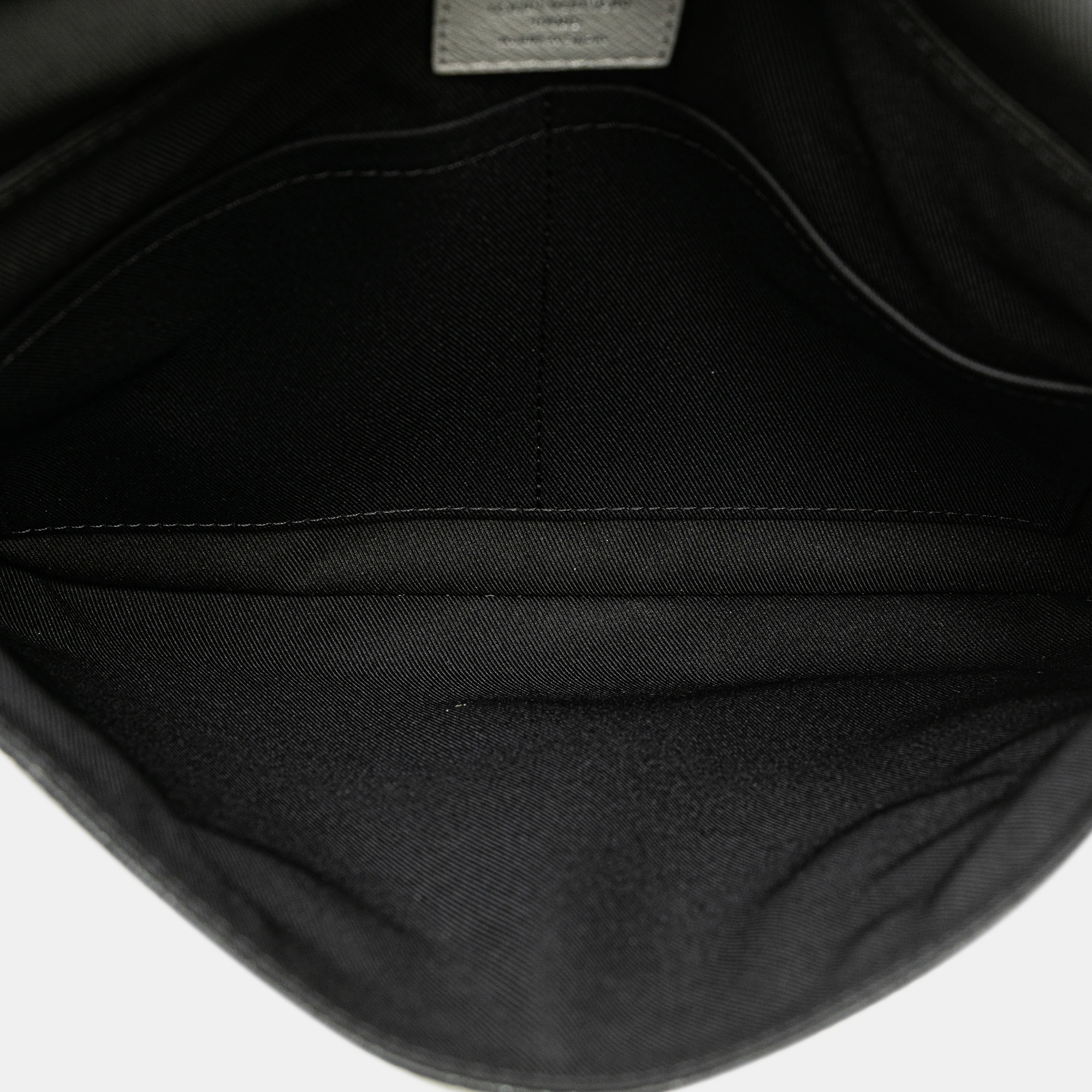 Louis Vuitton White Taigarama Outdoor Flap Messenger 