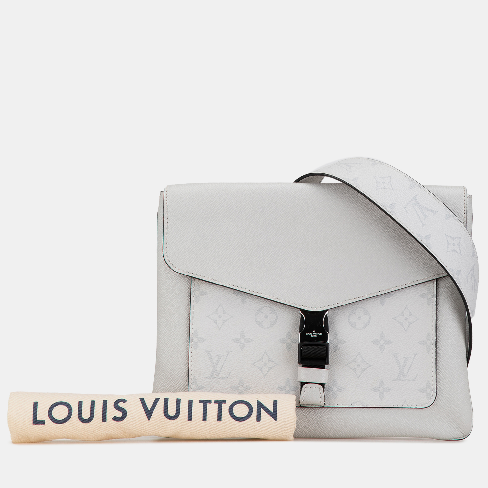 Louis Vuitton White Taigarama Outdoor Flap Messenger 