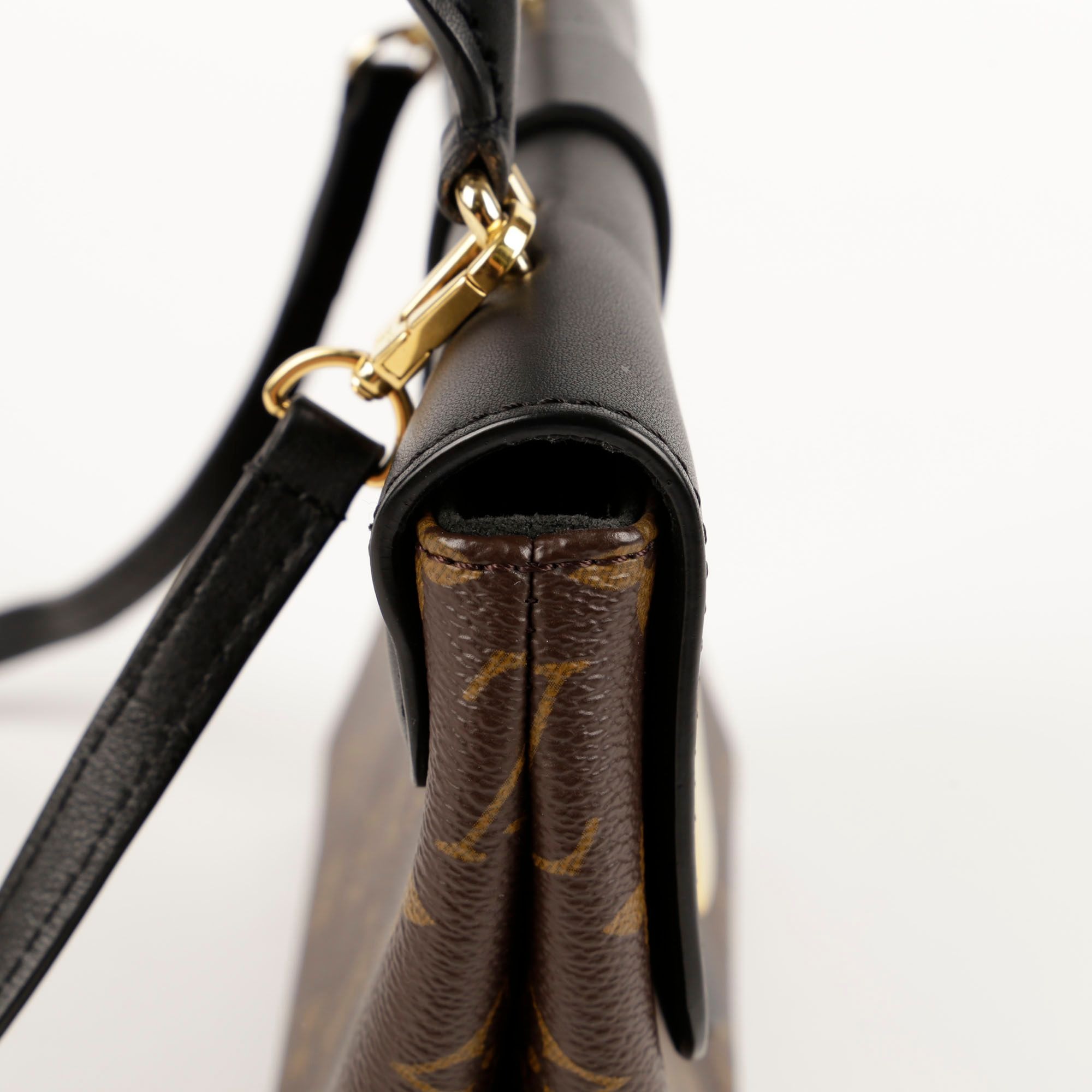 Louis Vuitton Locky BB Shoulder Bag 