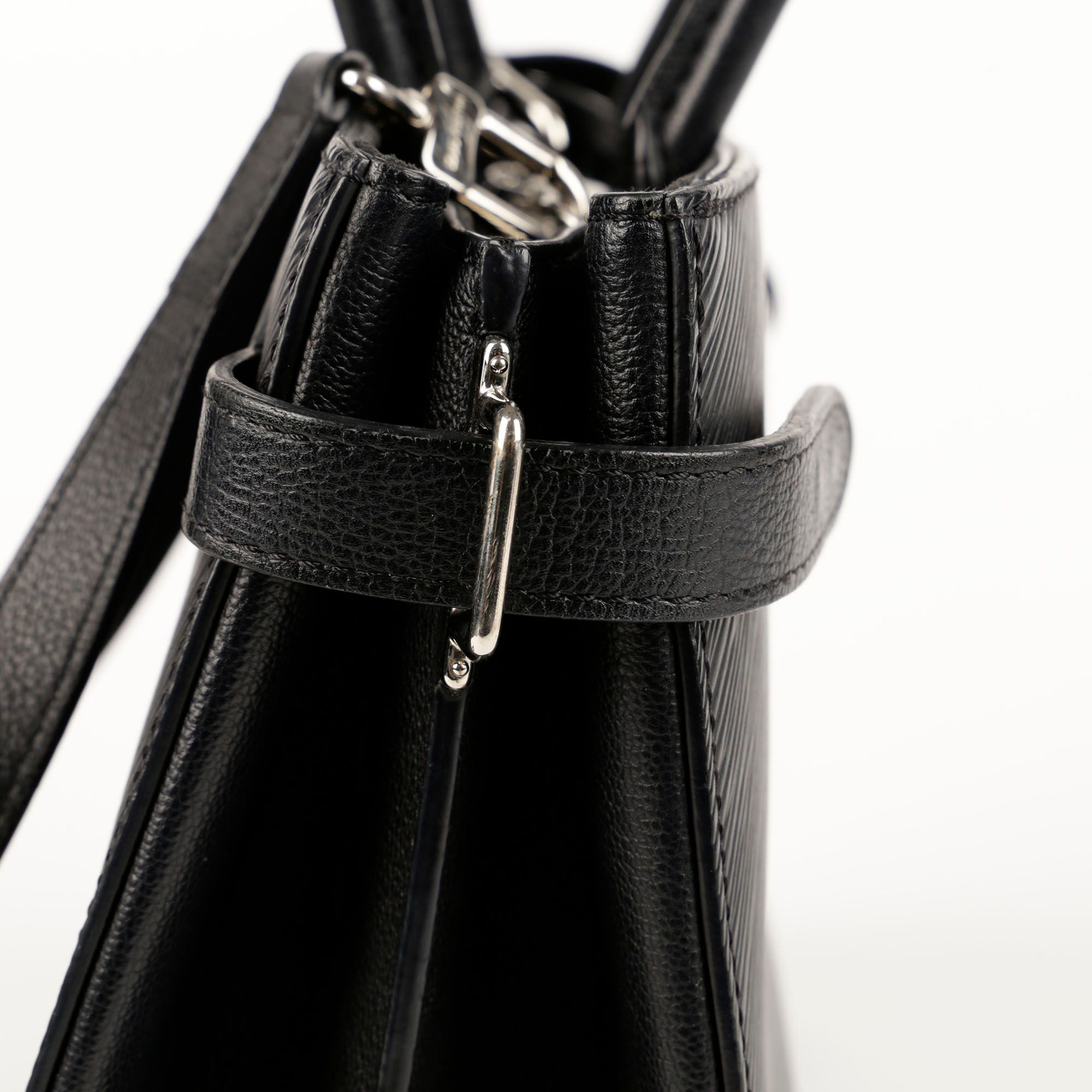 Louis Vuitton Epi Twist Tote And Shoulder Bag 