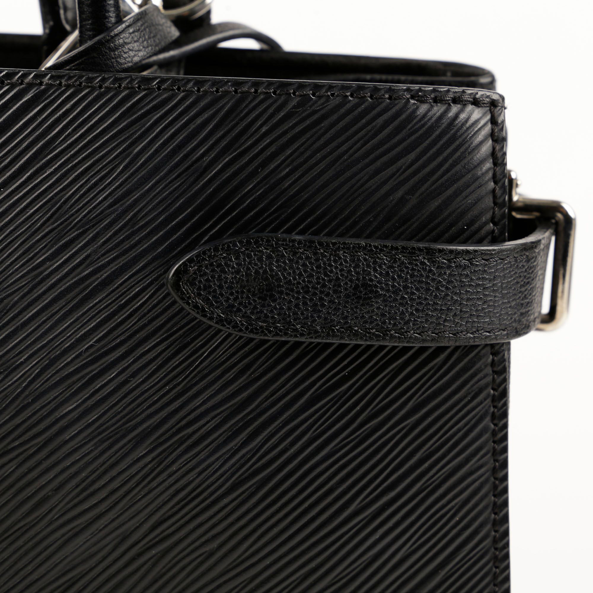Louis Vuitton Epi Twist Tote And Shoulder Bag 