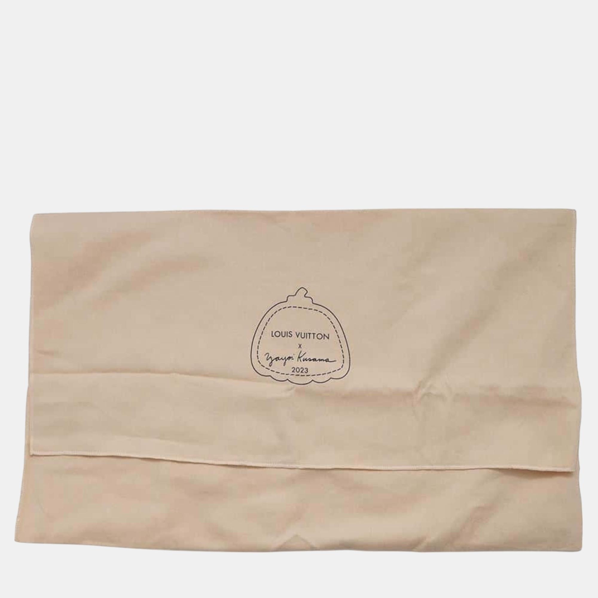 Louis Vuitton White Taurillon Leather Maxi Bum Body Bag 